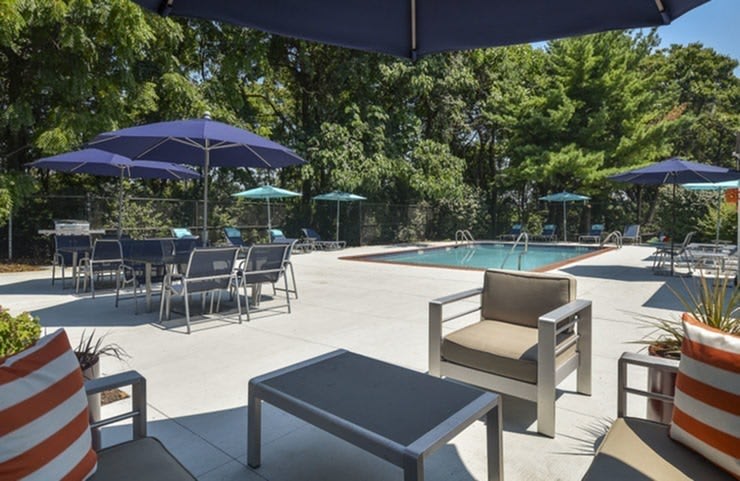 526 Park St – photo 2