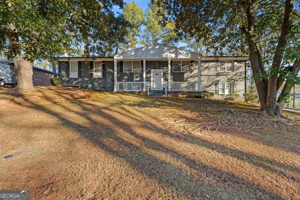2382 Peachwood Circle NE – photo 1