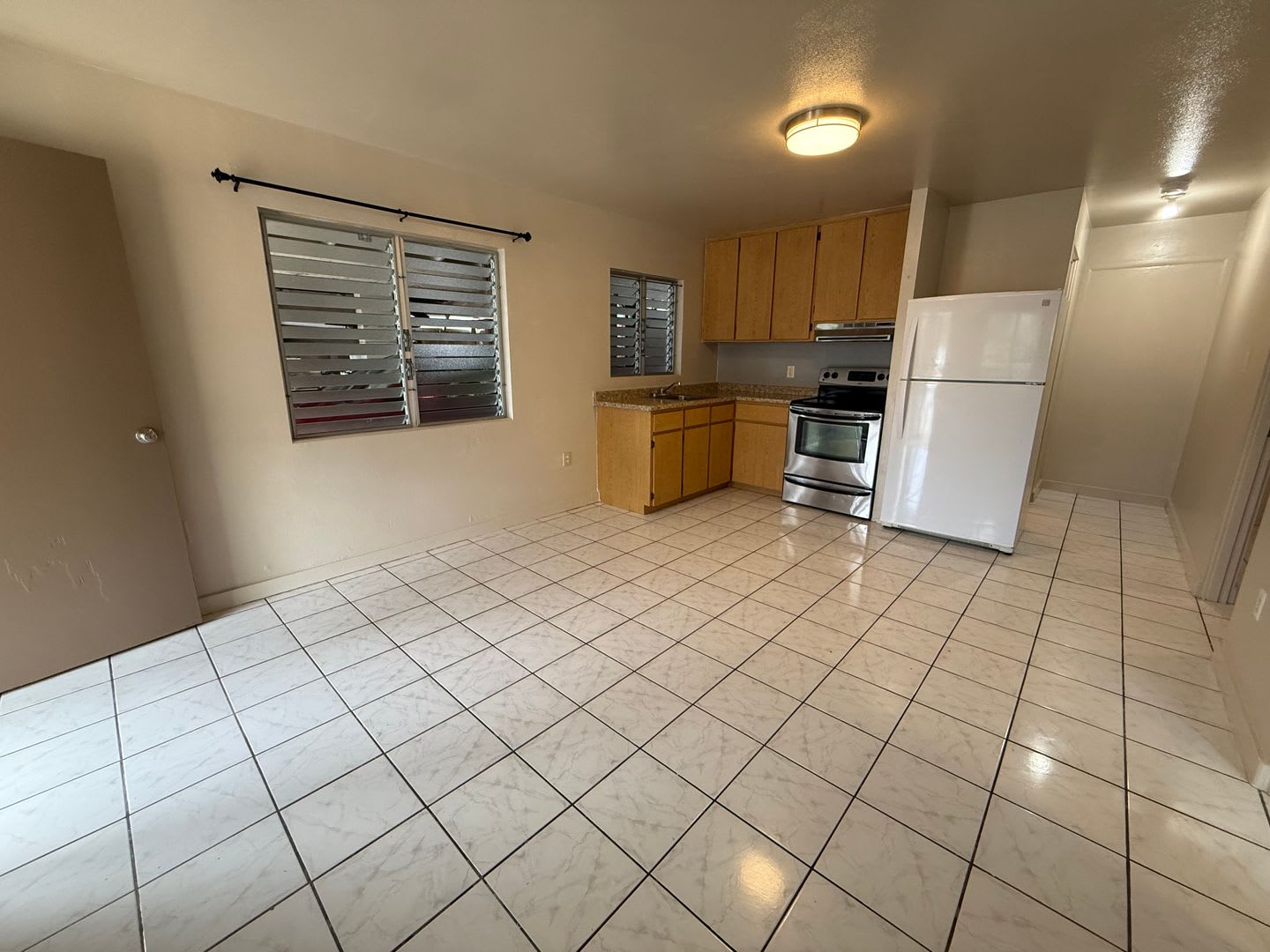 For Rent – photo 3