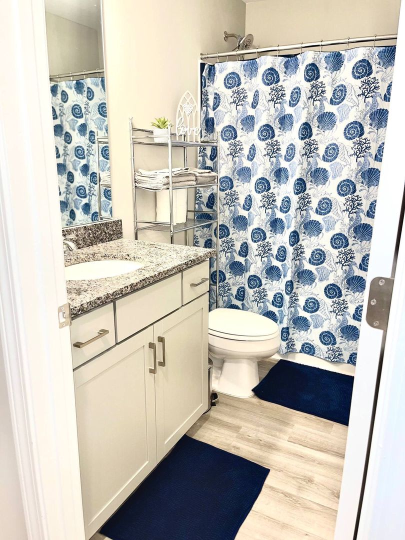 Room In 3 Bedroom Townhome At Laurel Ridge Cir – photo 4