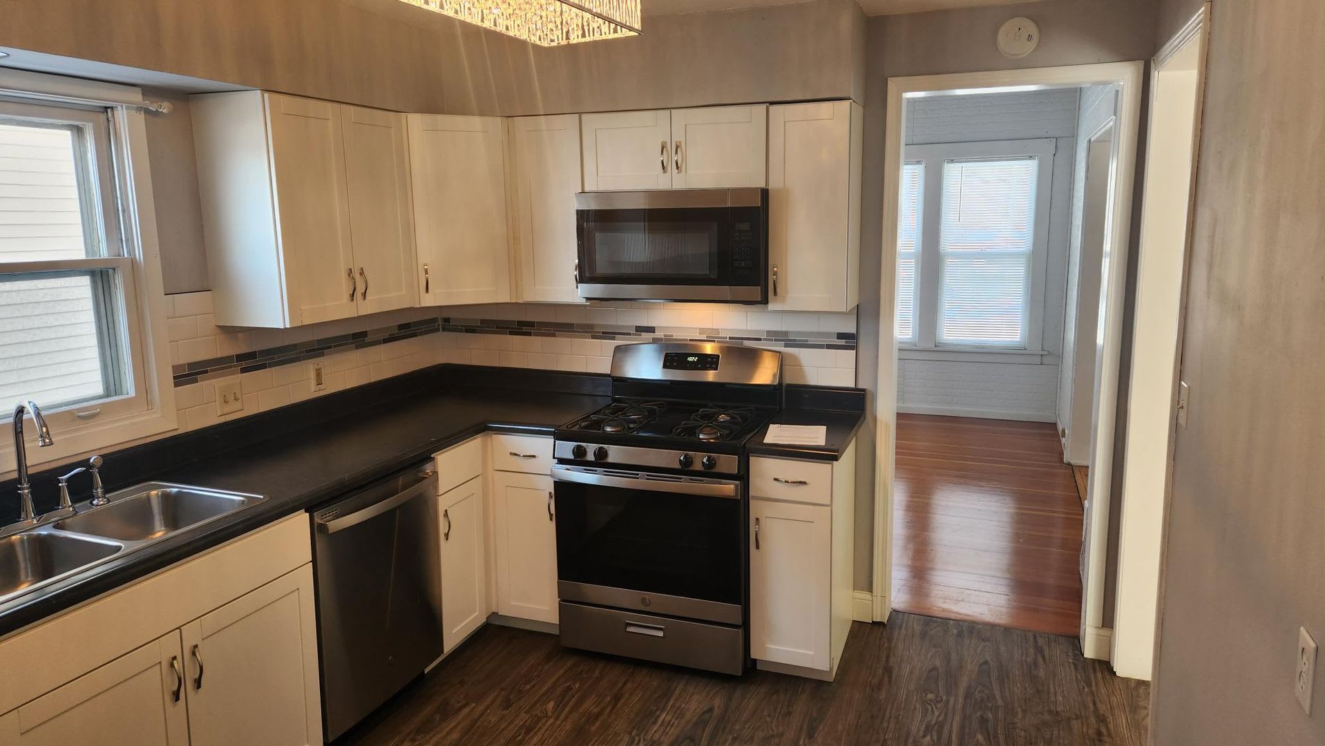 Historic, recently updated single-family home for rent on the northside – photo 5