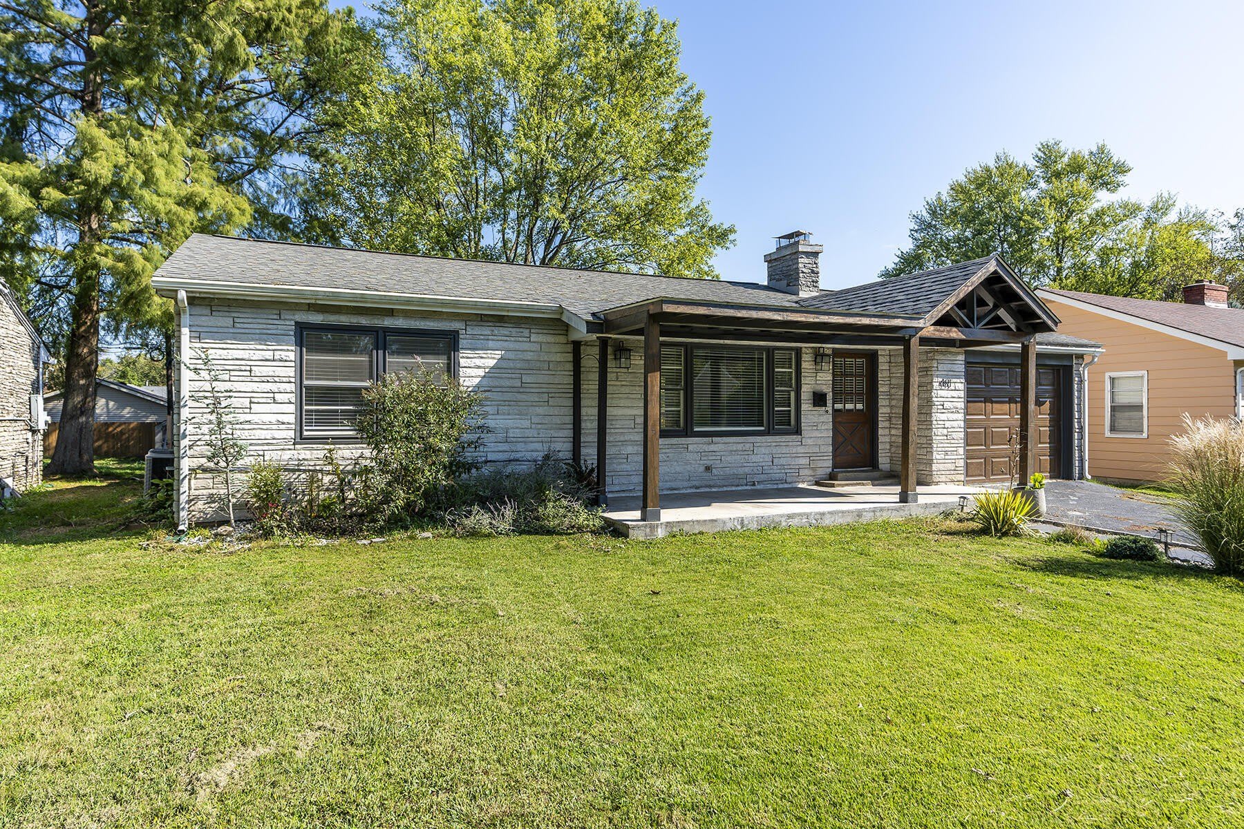 491 Stratford Drive – photo 2
