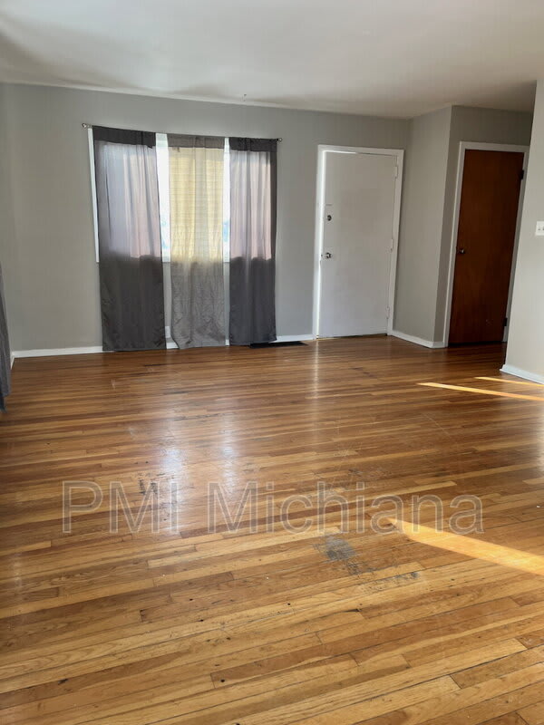 4414 Huron Cir – photo 3