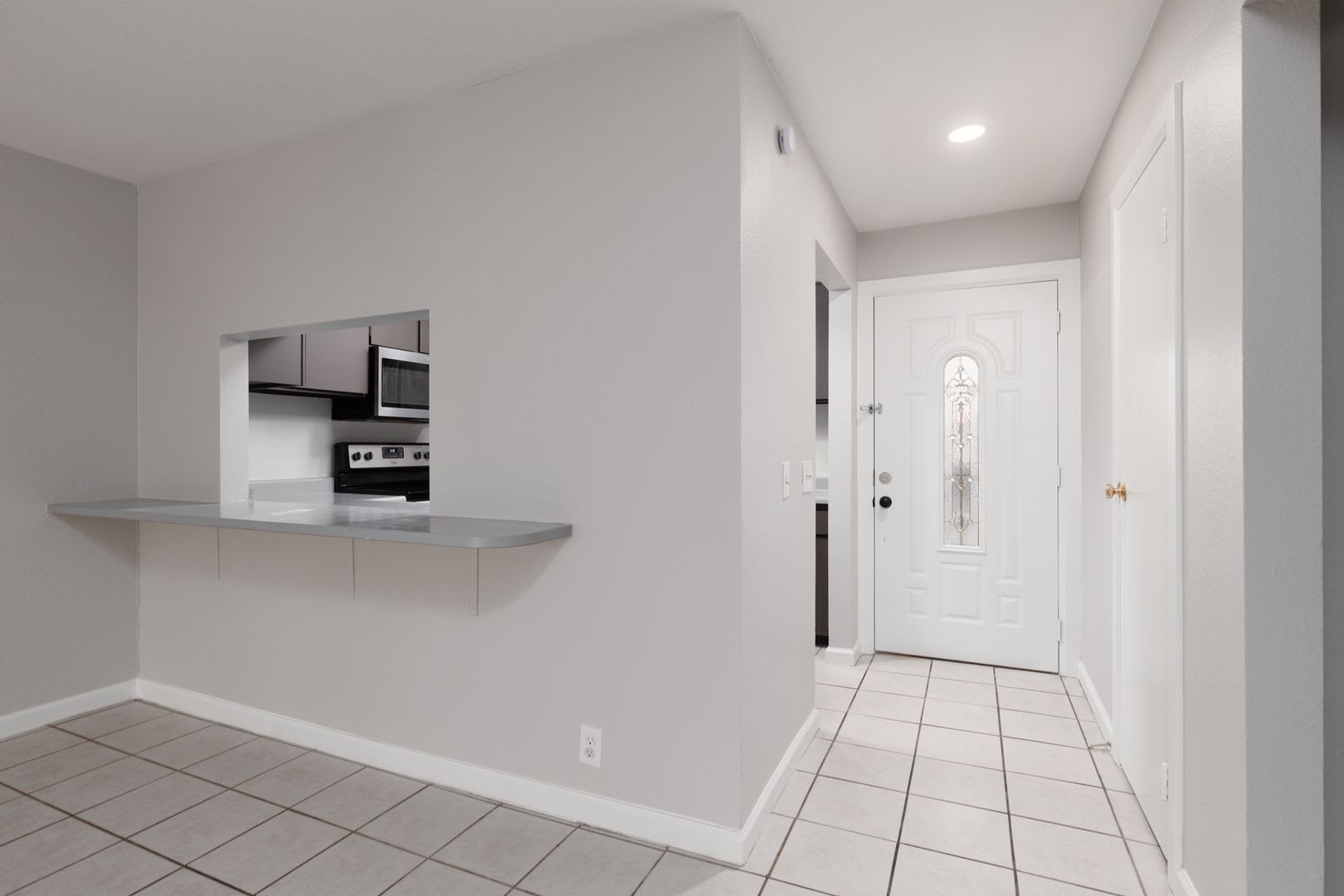 2 Bed / 2 Bath Near UNLV – Upstairs Unit – photo 5