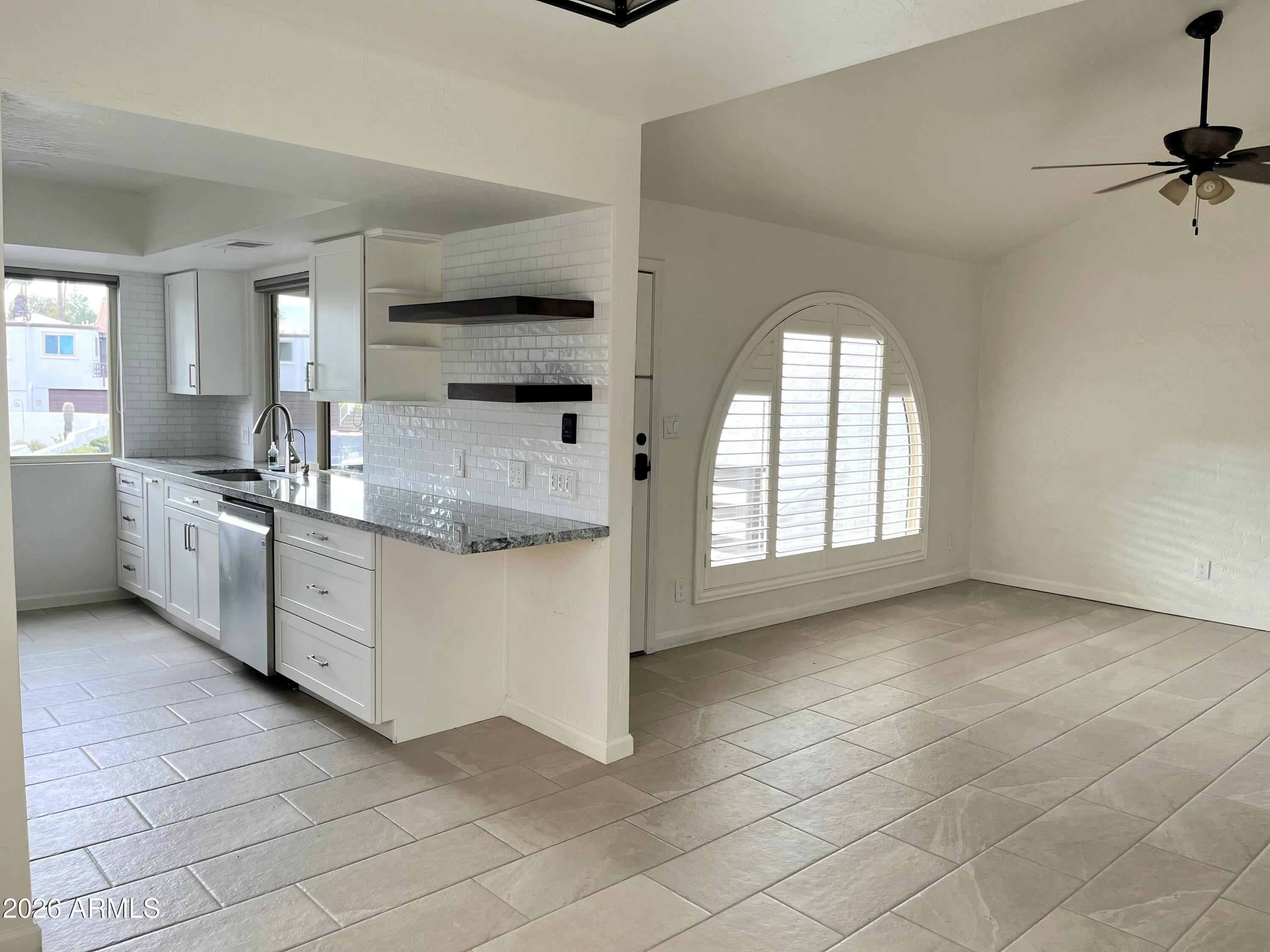 7501 E HAPPY HOLLOW Drive – photo 4