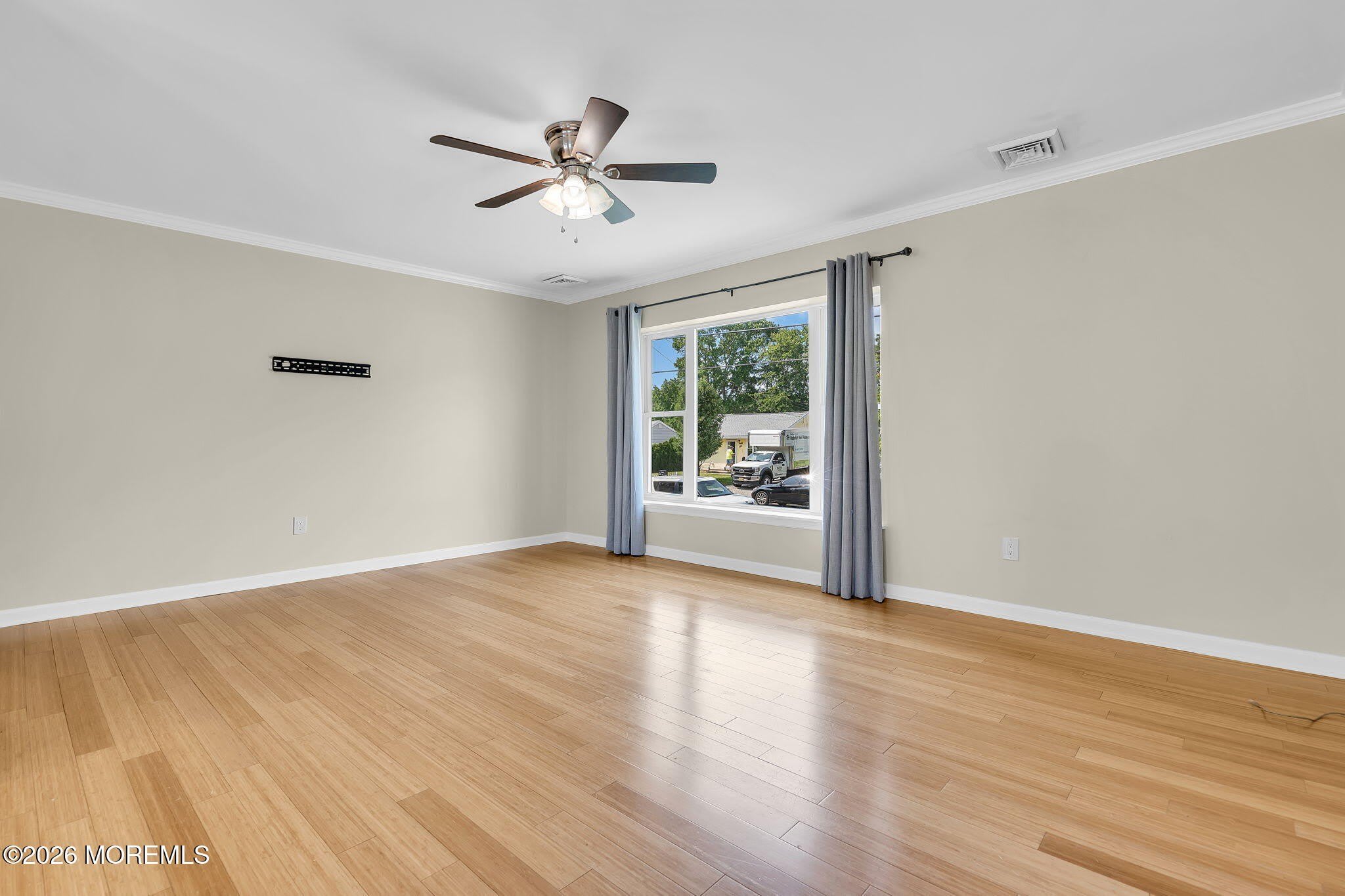785 Garfield Avenue – photo 5