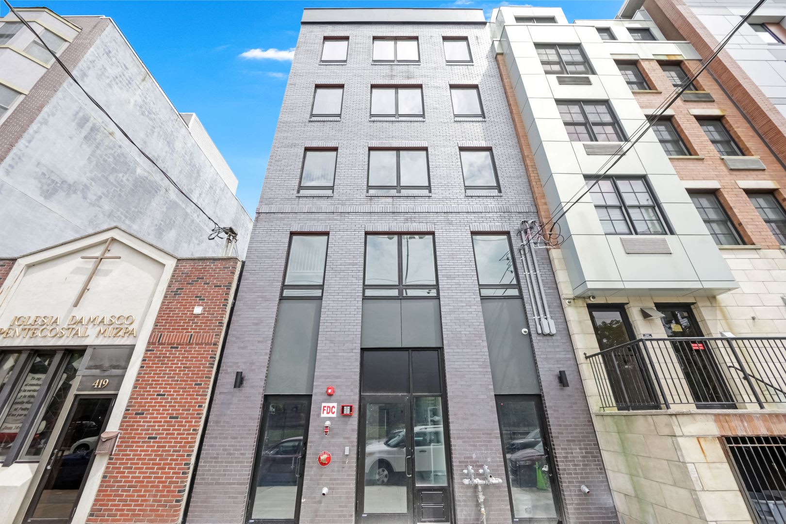 417 Jackson St – photo 4