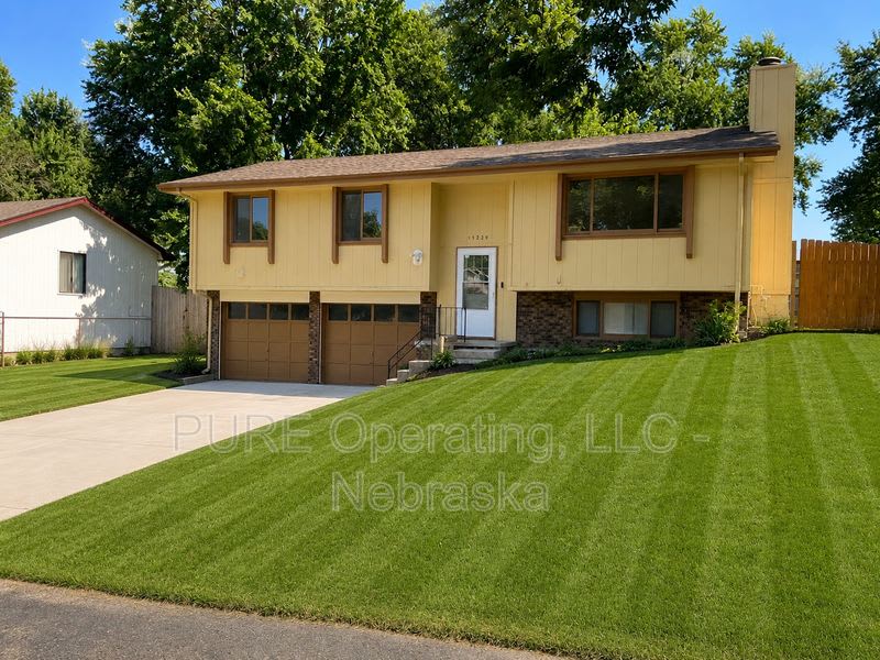 15229 Y St – photo 3