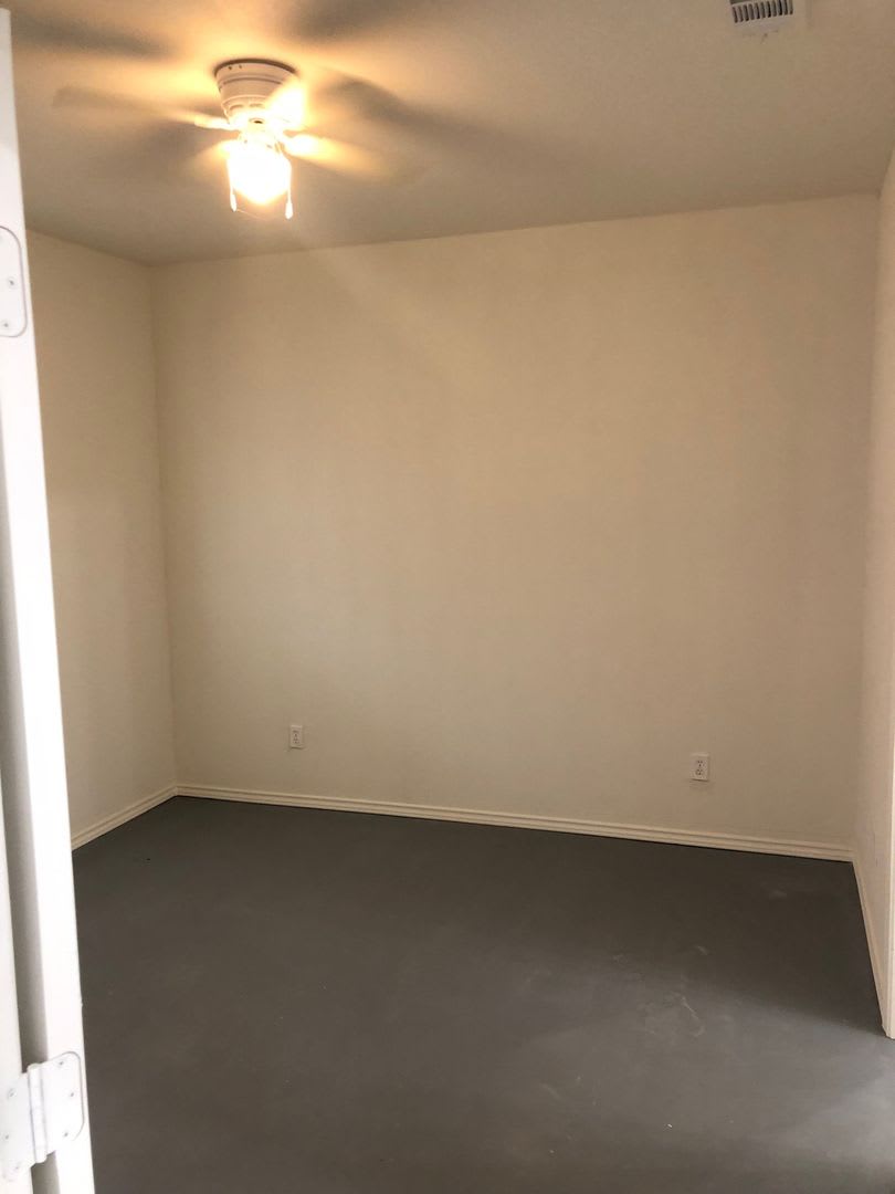 Charming 2BR Duplex in Mineola – photo 2