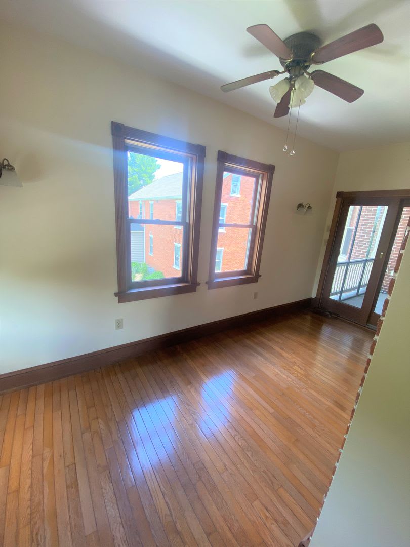 Spacious 3 Bedroom With Bonus Room – photo 3