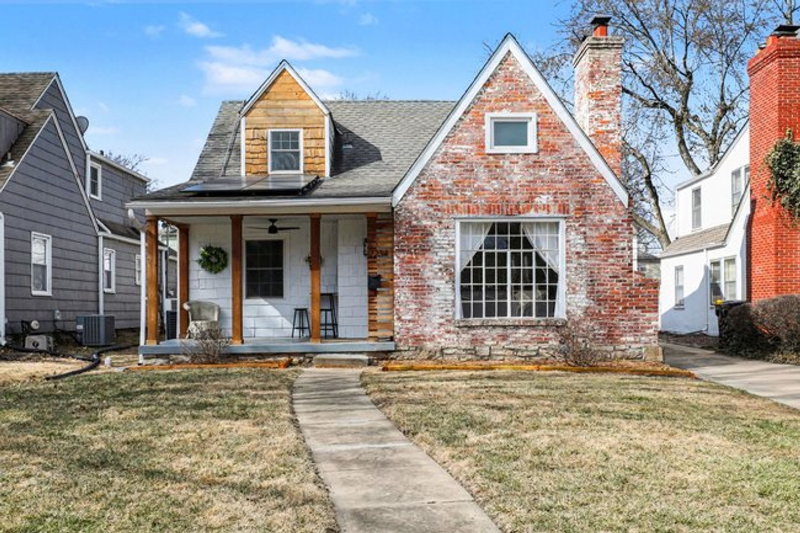 Fantastic 1.5 Story 3 Bedroom Home in Brookside/Waldo Area – photo 2