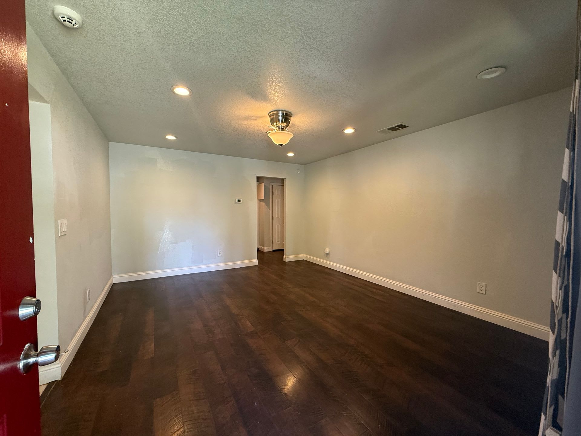 Move-In Special: $200 OFF Monthly Rent for 3 Months! – photo 3