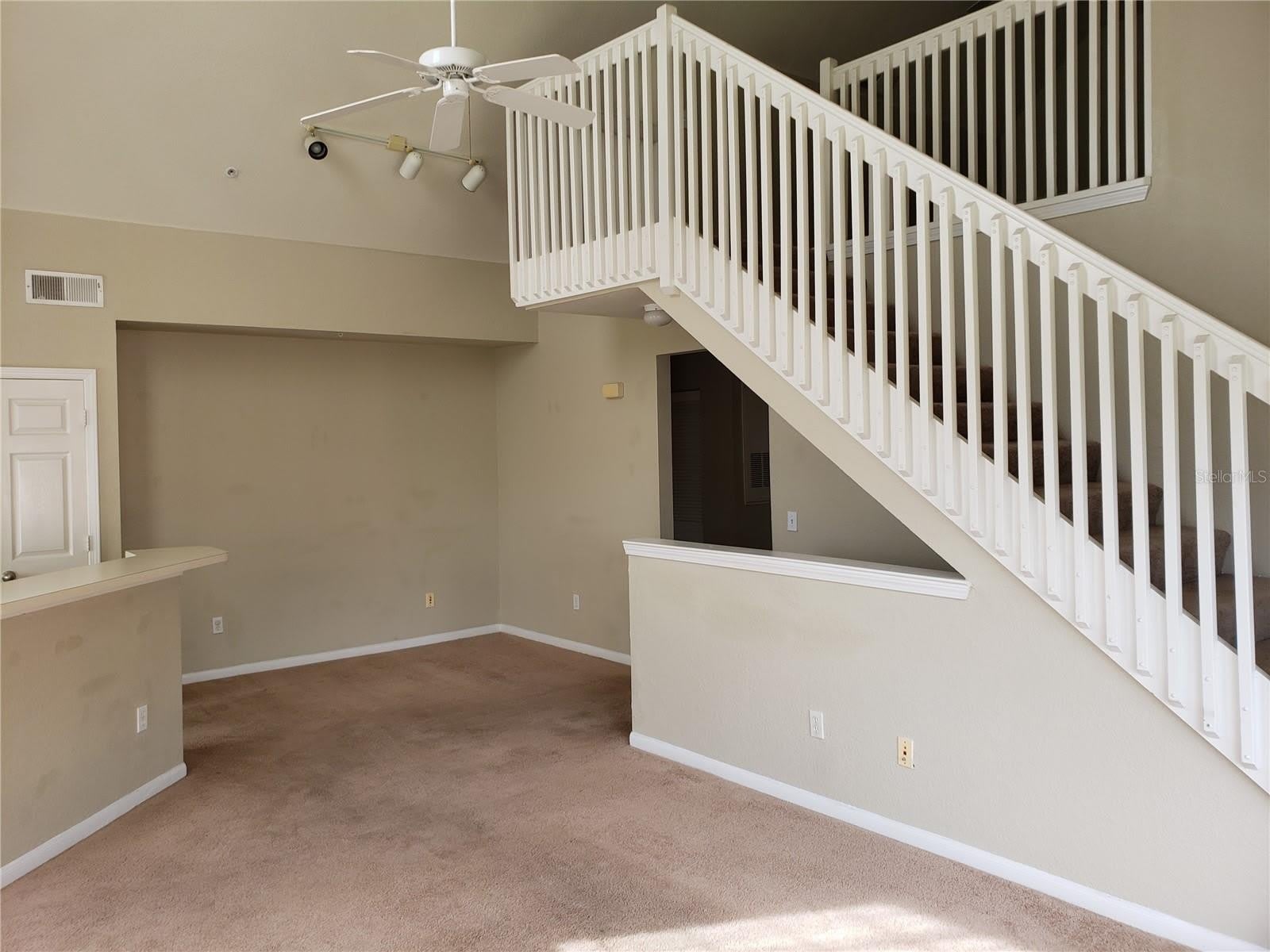 9069 LEE VISTA Boulevard – photo 2