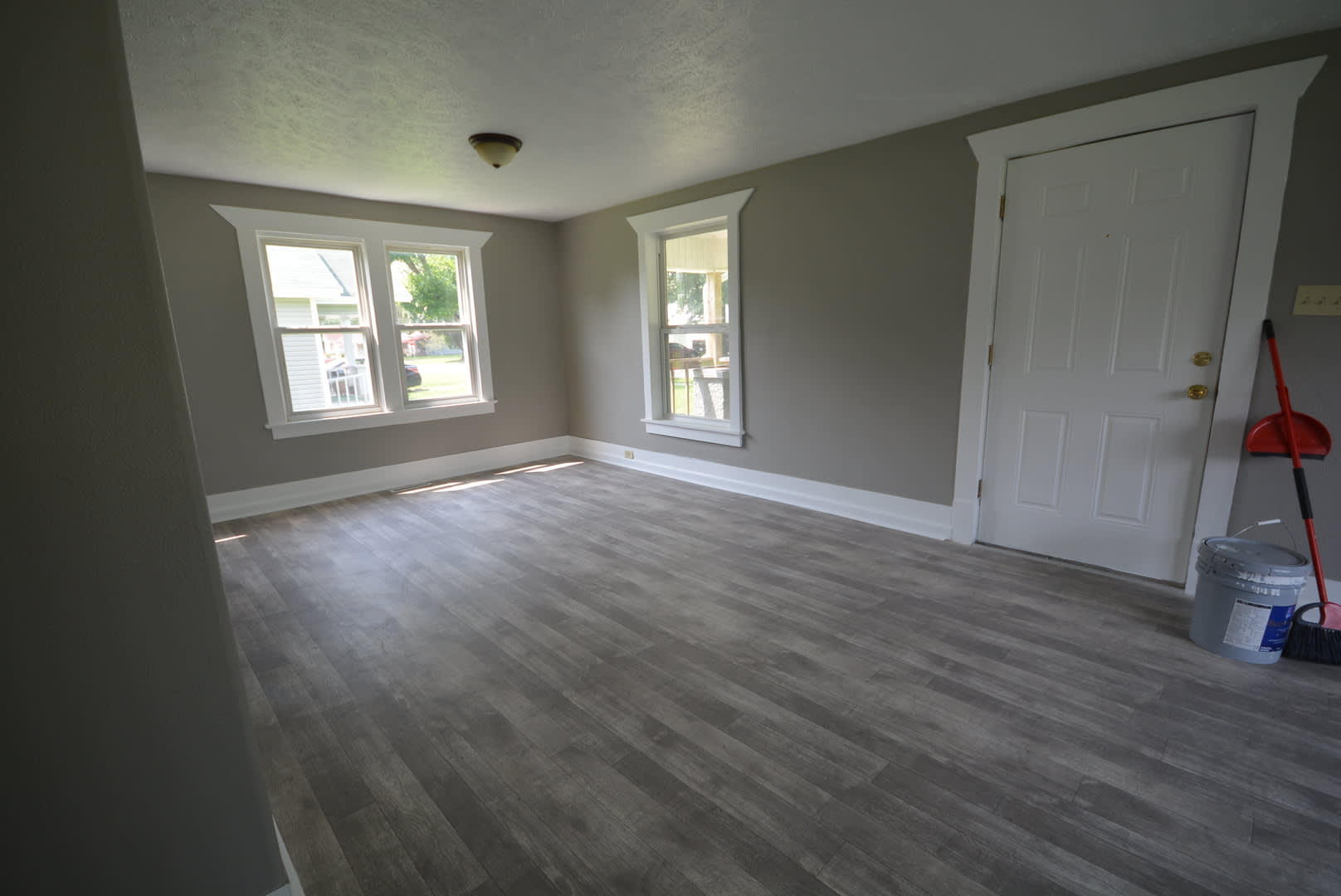 4 Bedroom 1 Bath home – photo 4