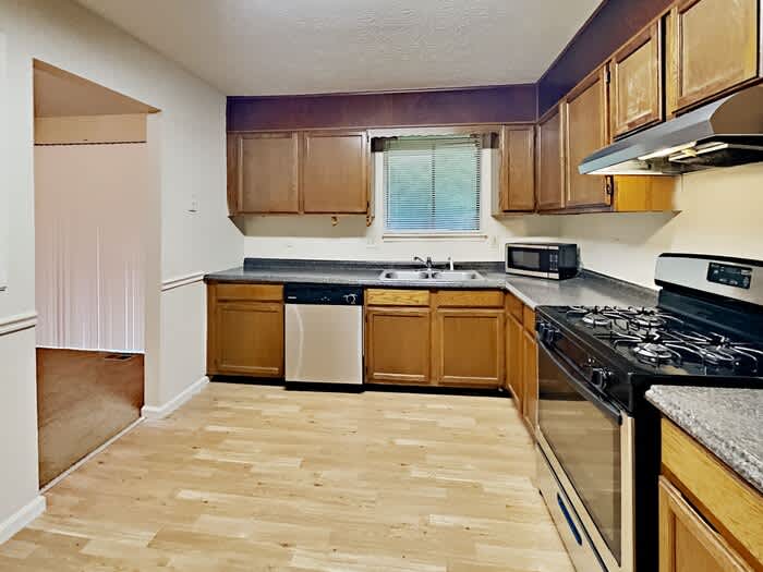 8401 Beechwood Trce – photo 2