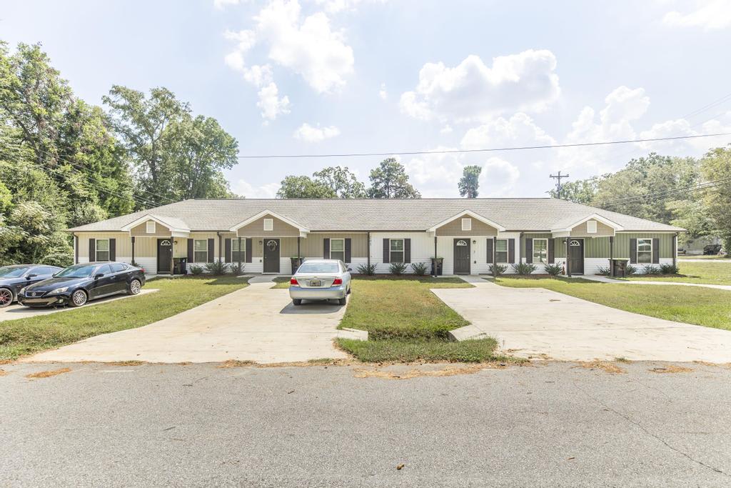 205 Doyle Street – photo 3