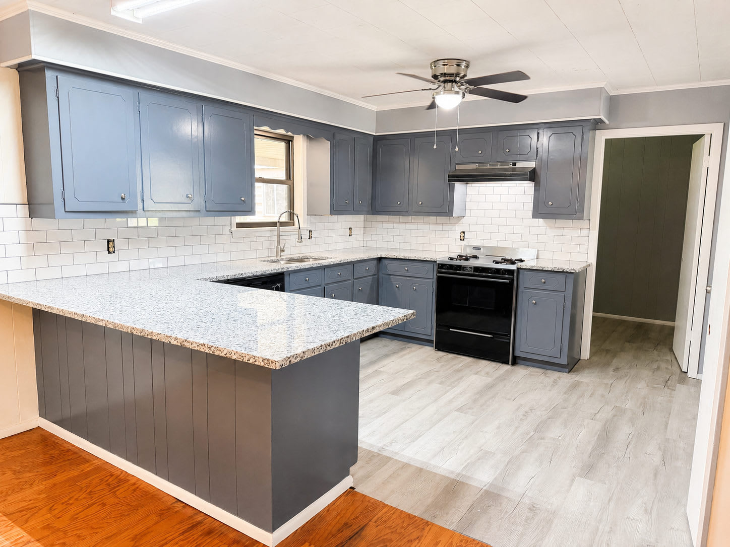 1909 Live Oak Drive – photo 3