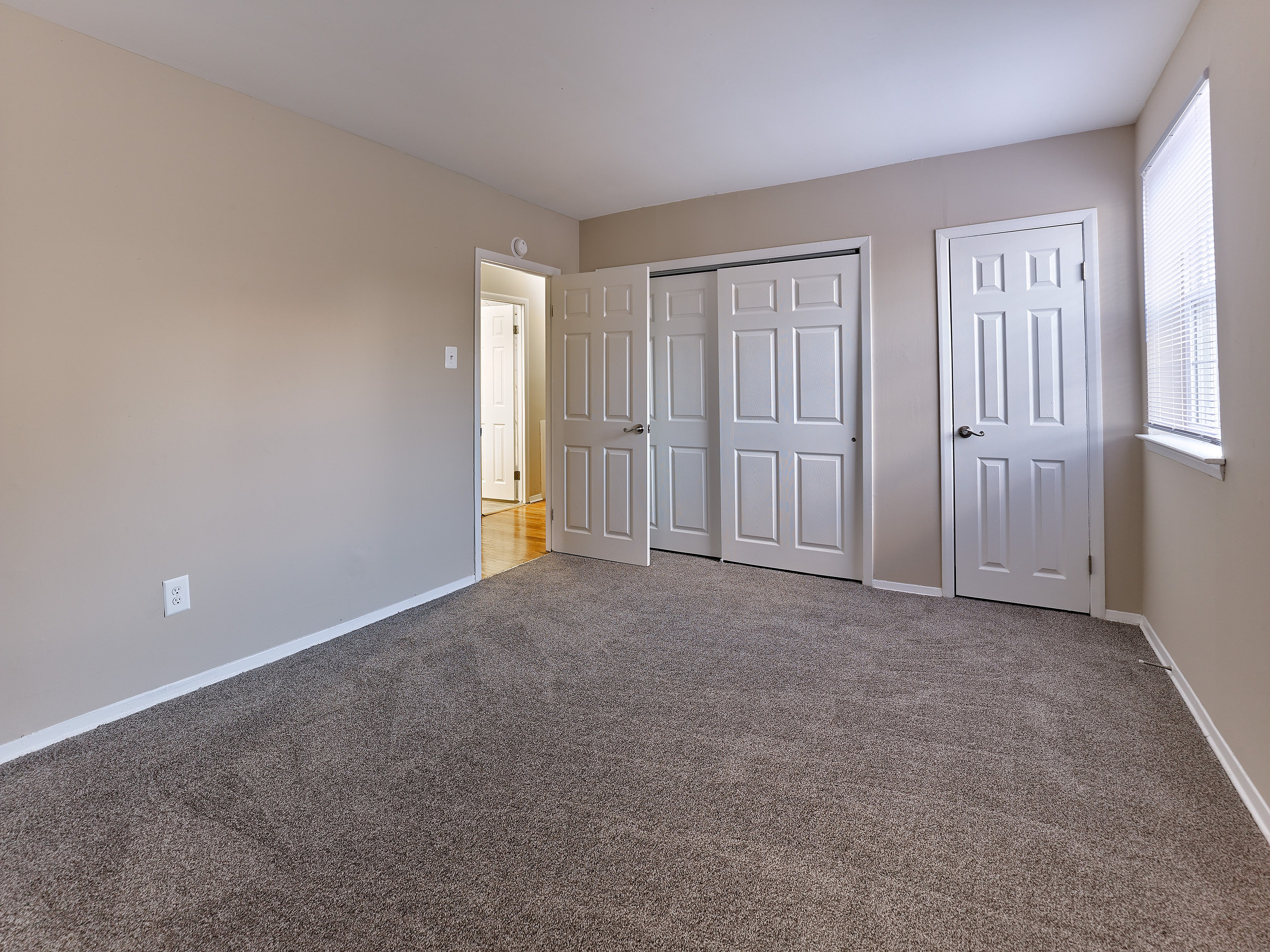 Eldorado Court Apartments – photo 4