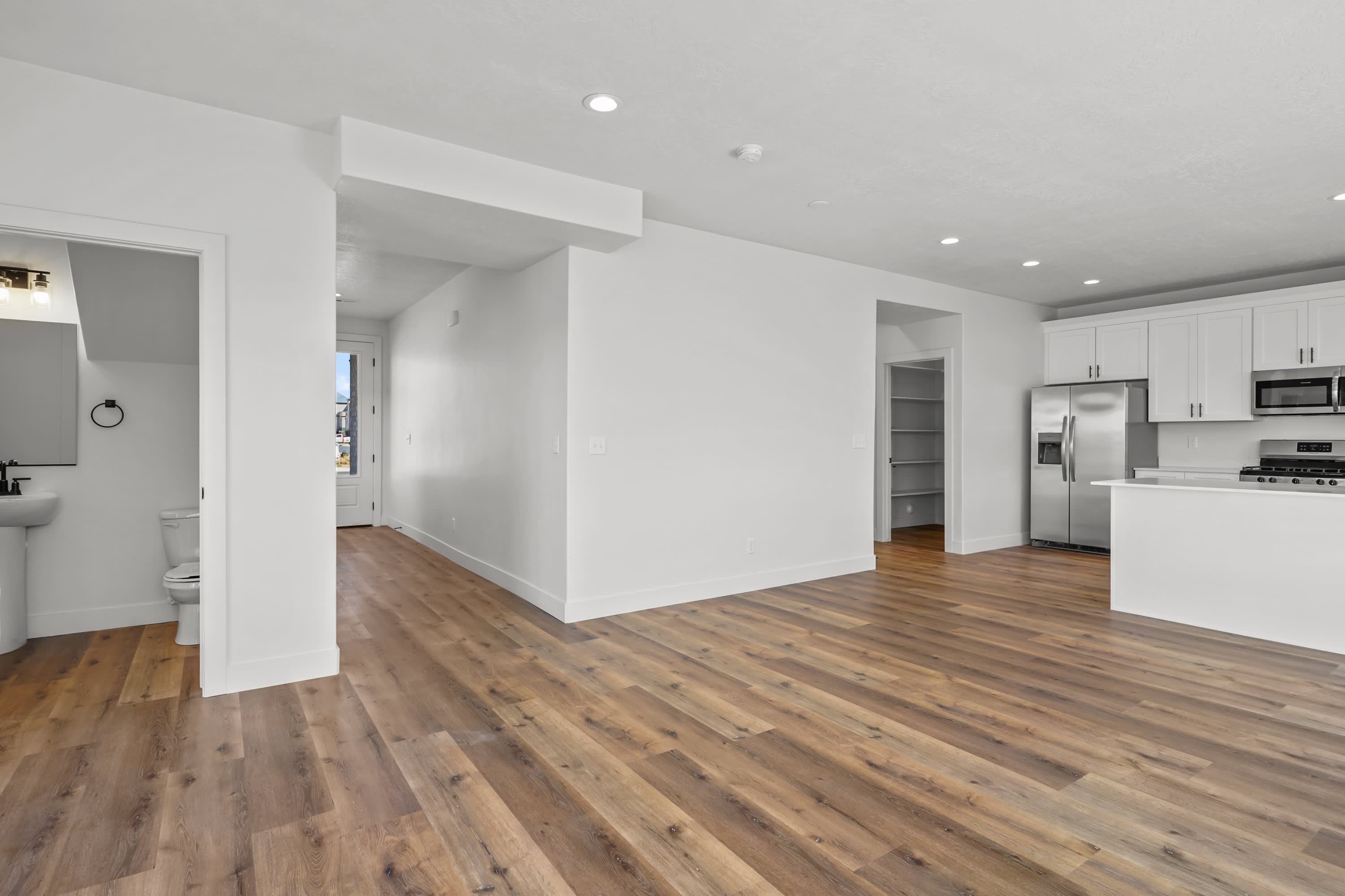 481 W 1760 N – photo 3