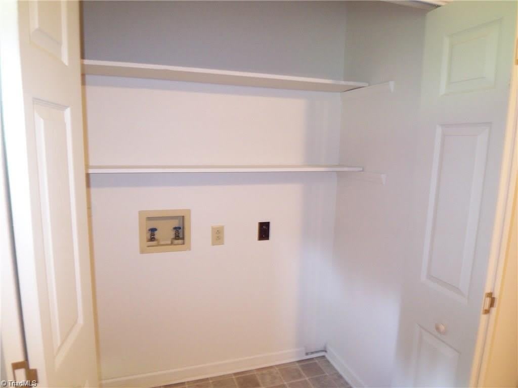 219 Worth Street – photo 5