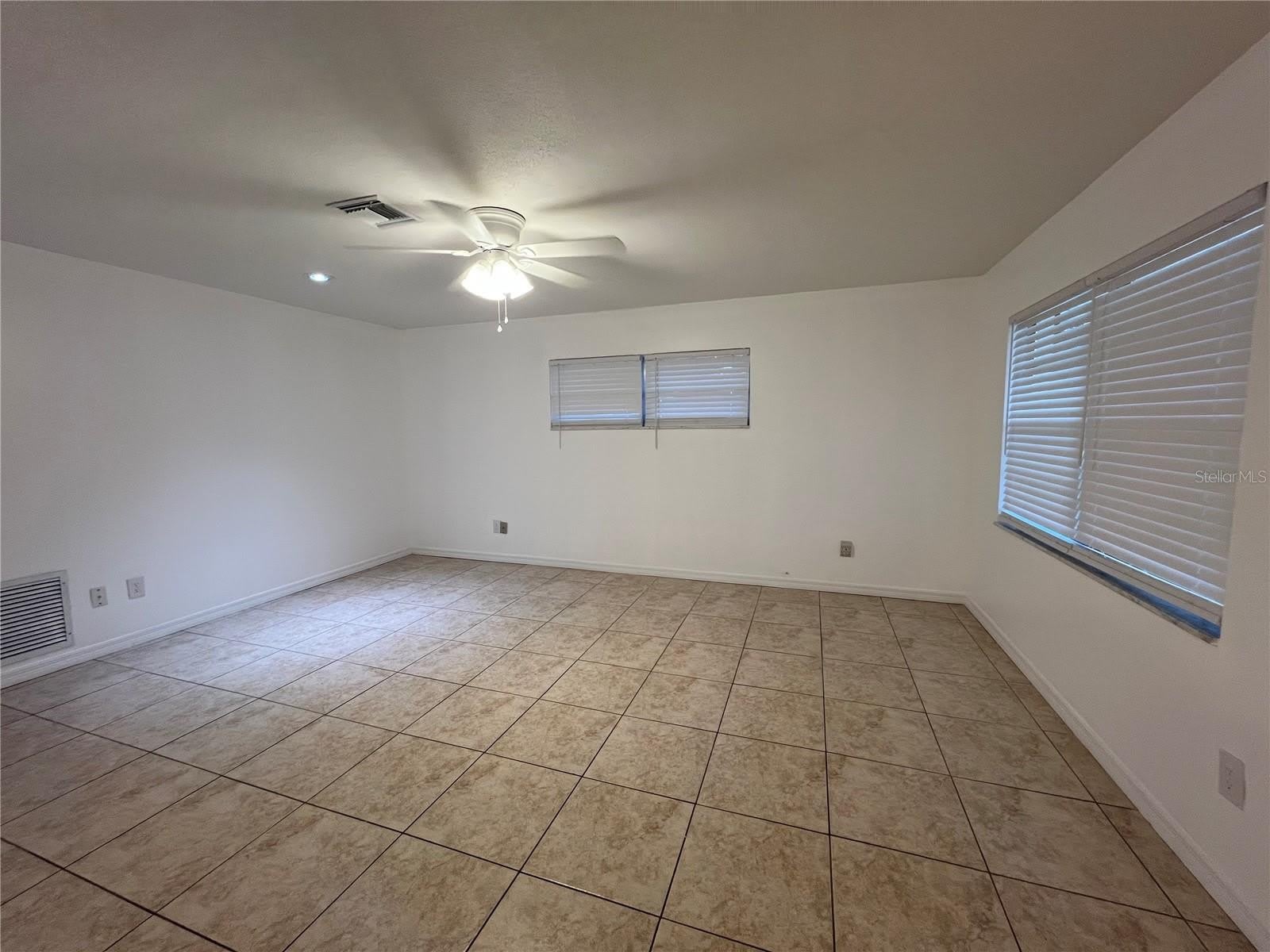 1238 WOODMERE DR – photo 3