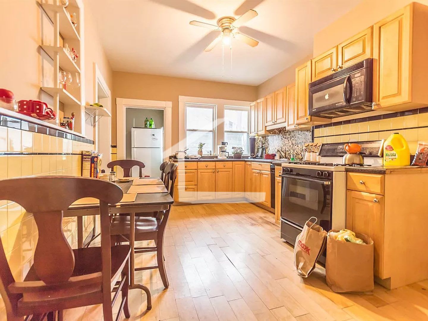 Massive Modern Apt Near Bu Cat Friendly See Yt Video – photo 2