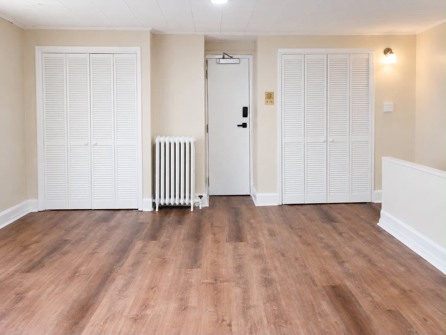 238 1/2 North 11th StreetApt 3 – photo 4
