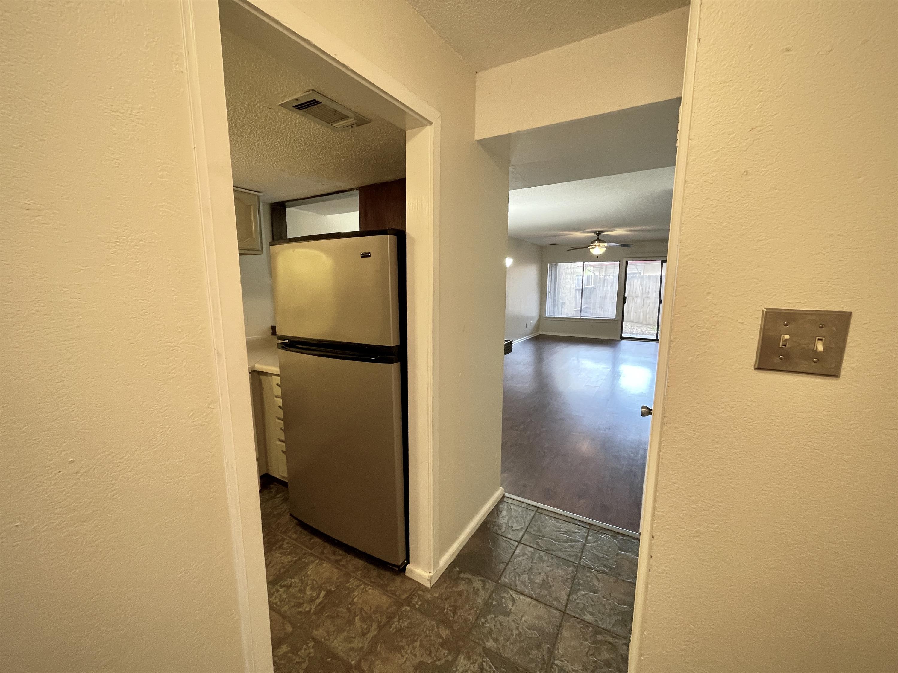4345 Carter Creek Parkway – photo 2
