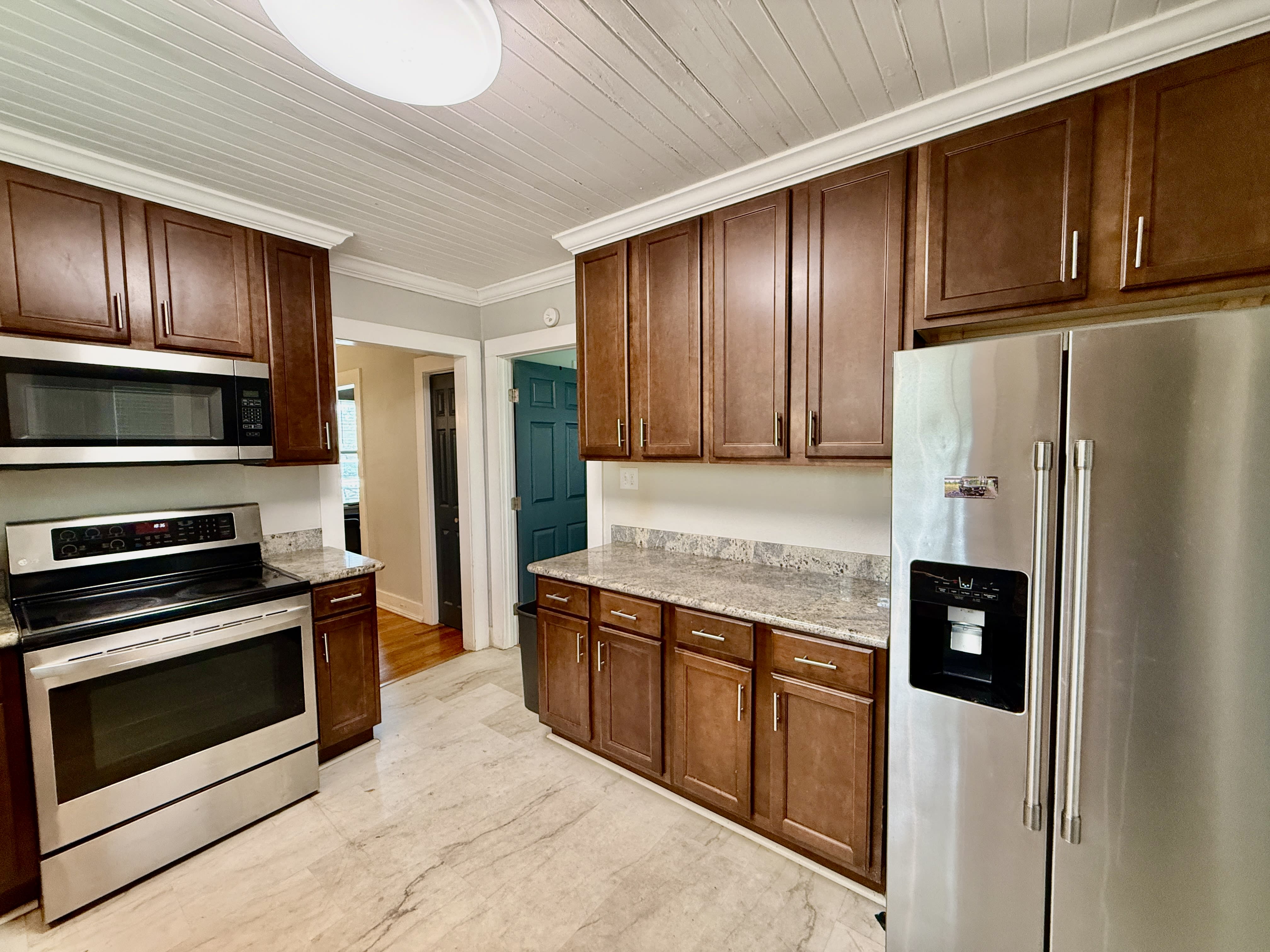 2624 W Desoto St – photo 3