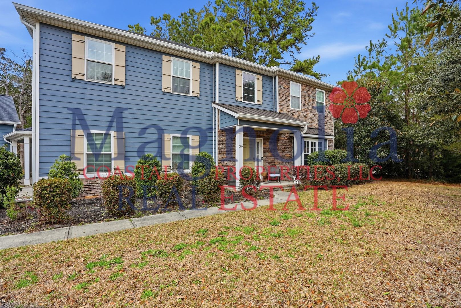 5 bedrooms/3 bathrooms in Richmond Hill's Buckhead North – photo 4