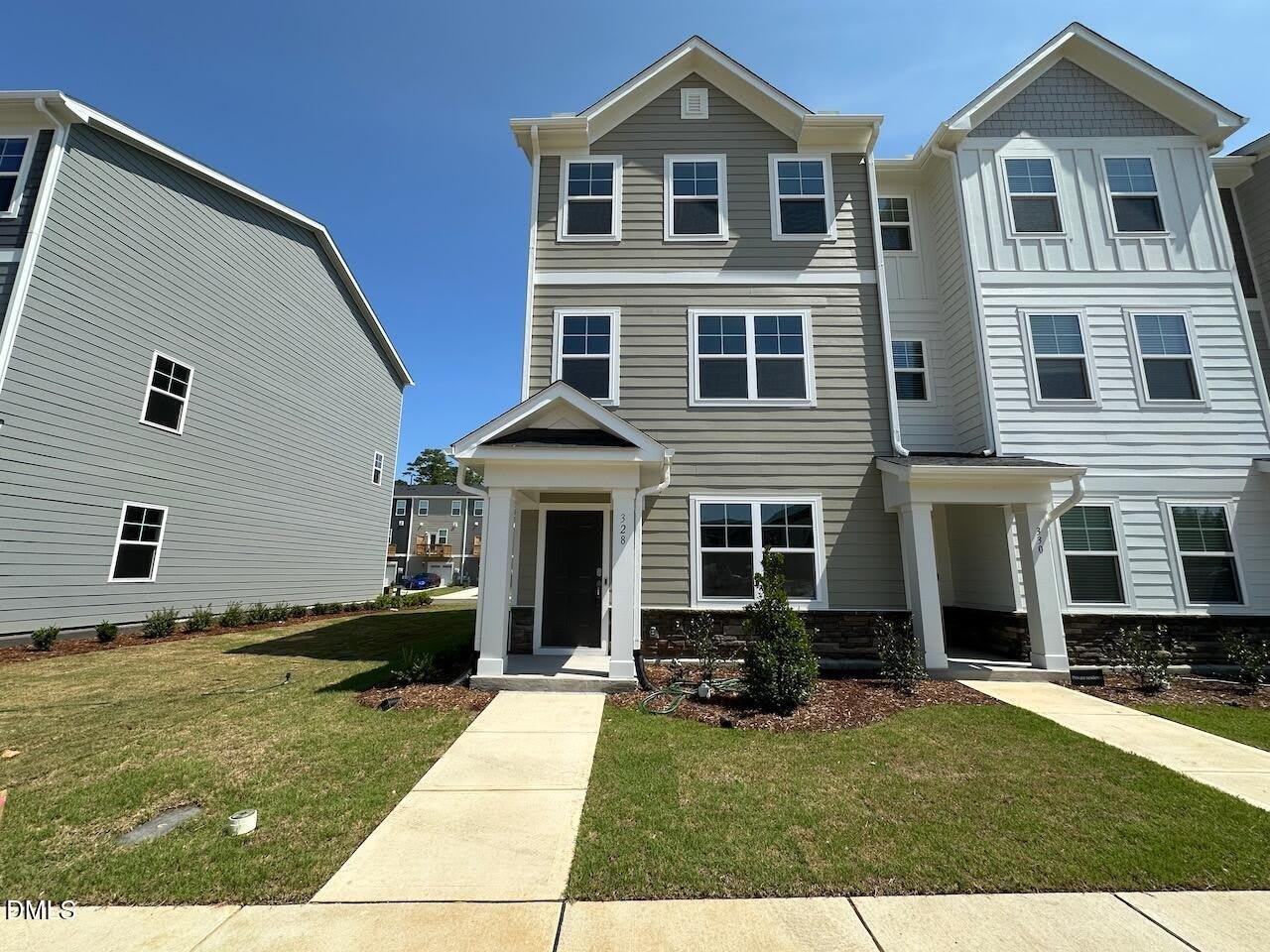 328 Carolina Springs Boulevard – photo 1