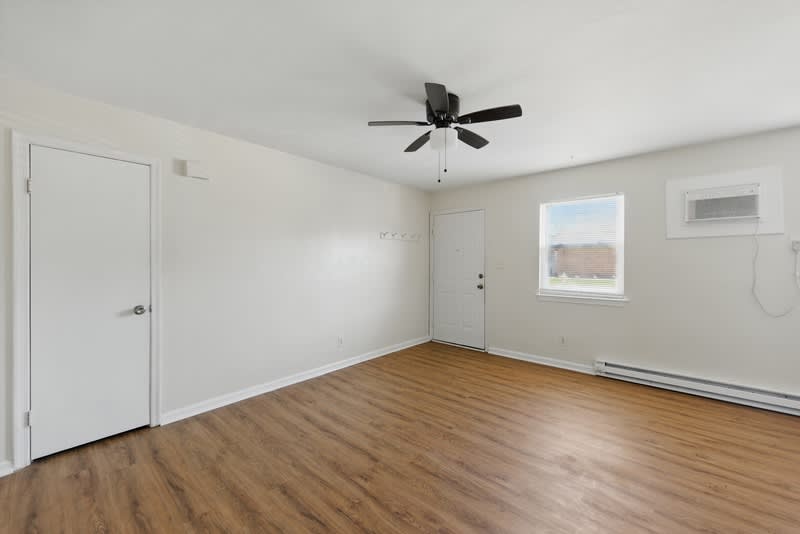 711 Easy Street – photo 2