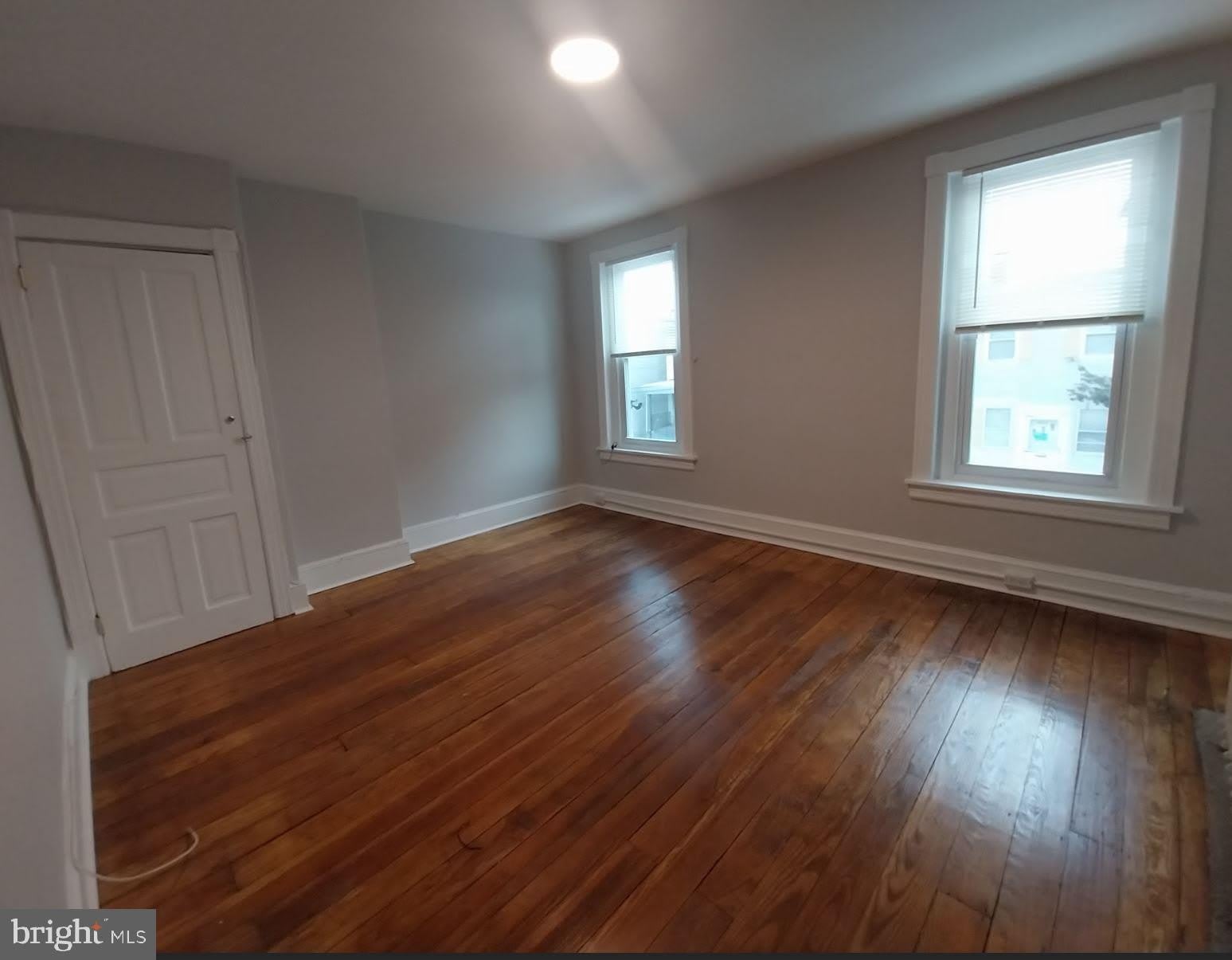 4621 E HOWELL Street – photo 2