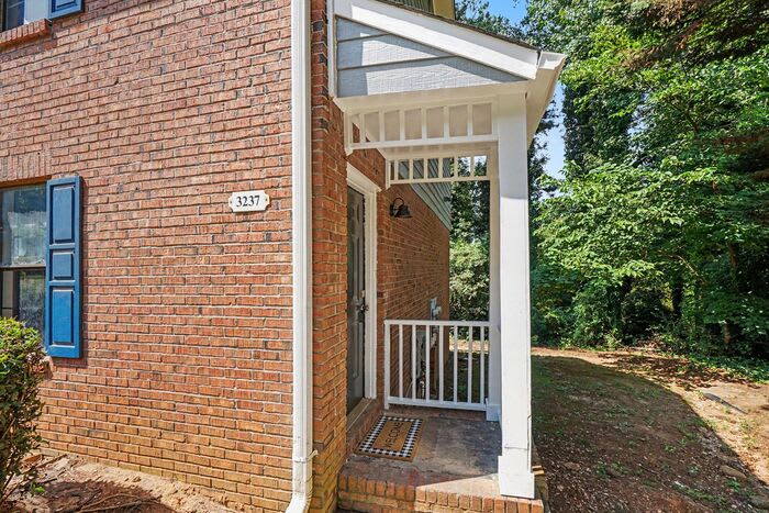 3237 Highpoint Court – photo 2