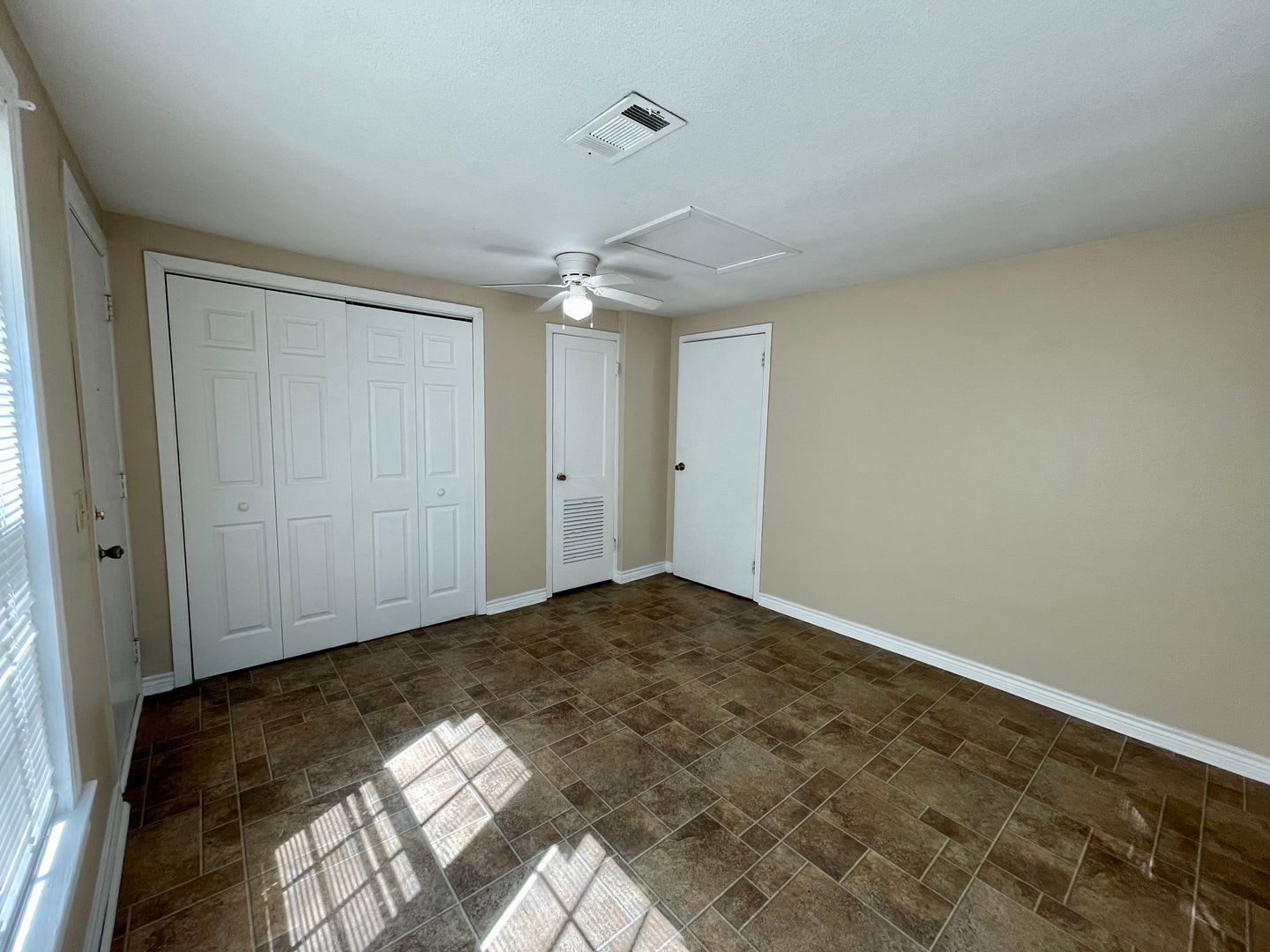 3309 Lay Avenue Groves, Texas 77619 – photo 5