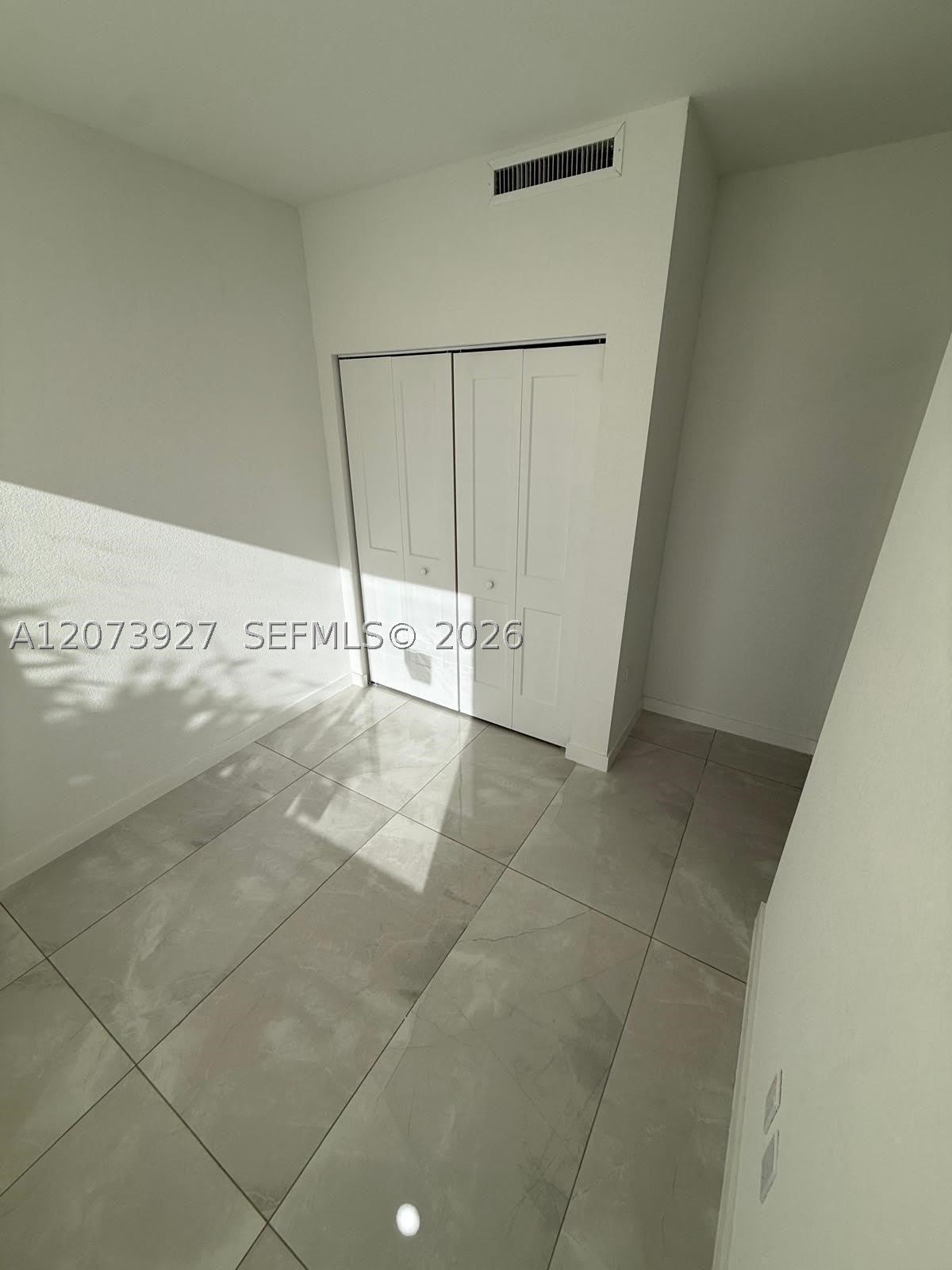 419 NW 13th Ct – photo 3