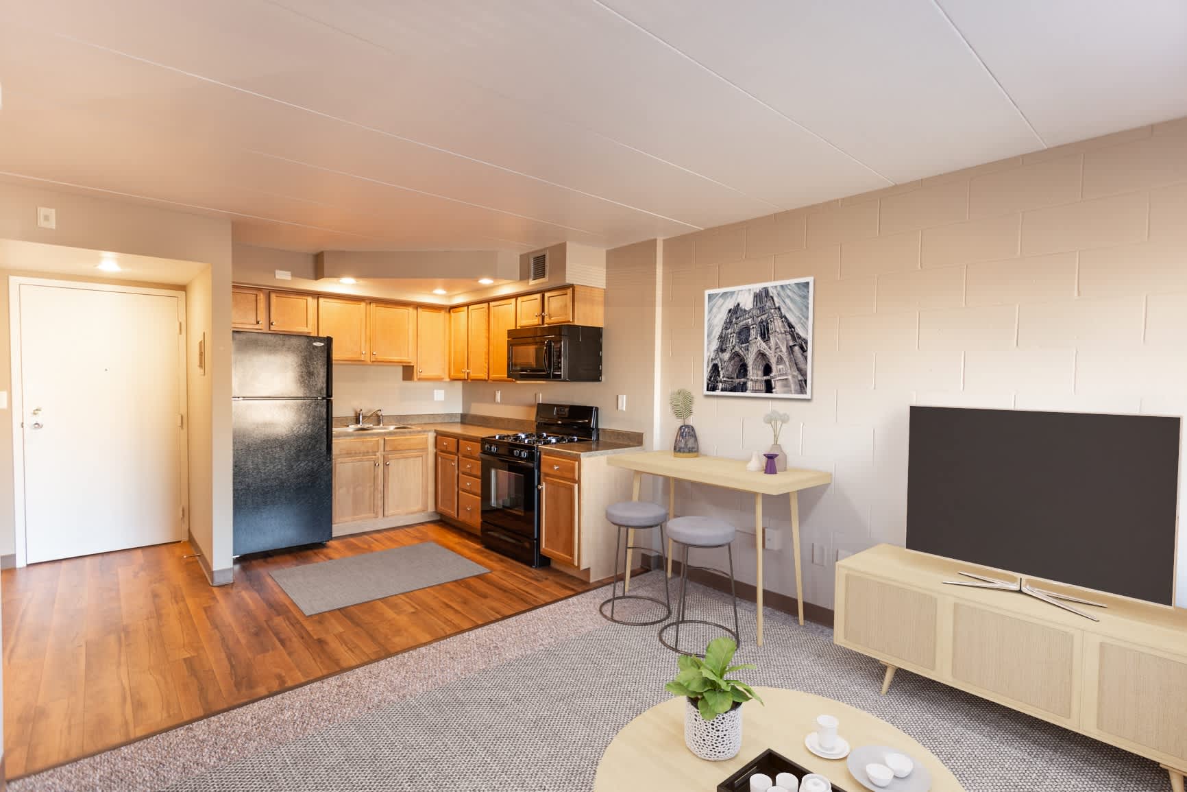 River Tower Apartments – photo 1