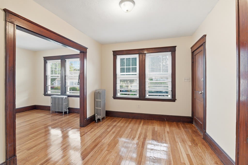 60 Raycroft Street – photo 2