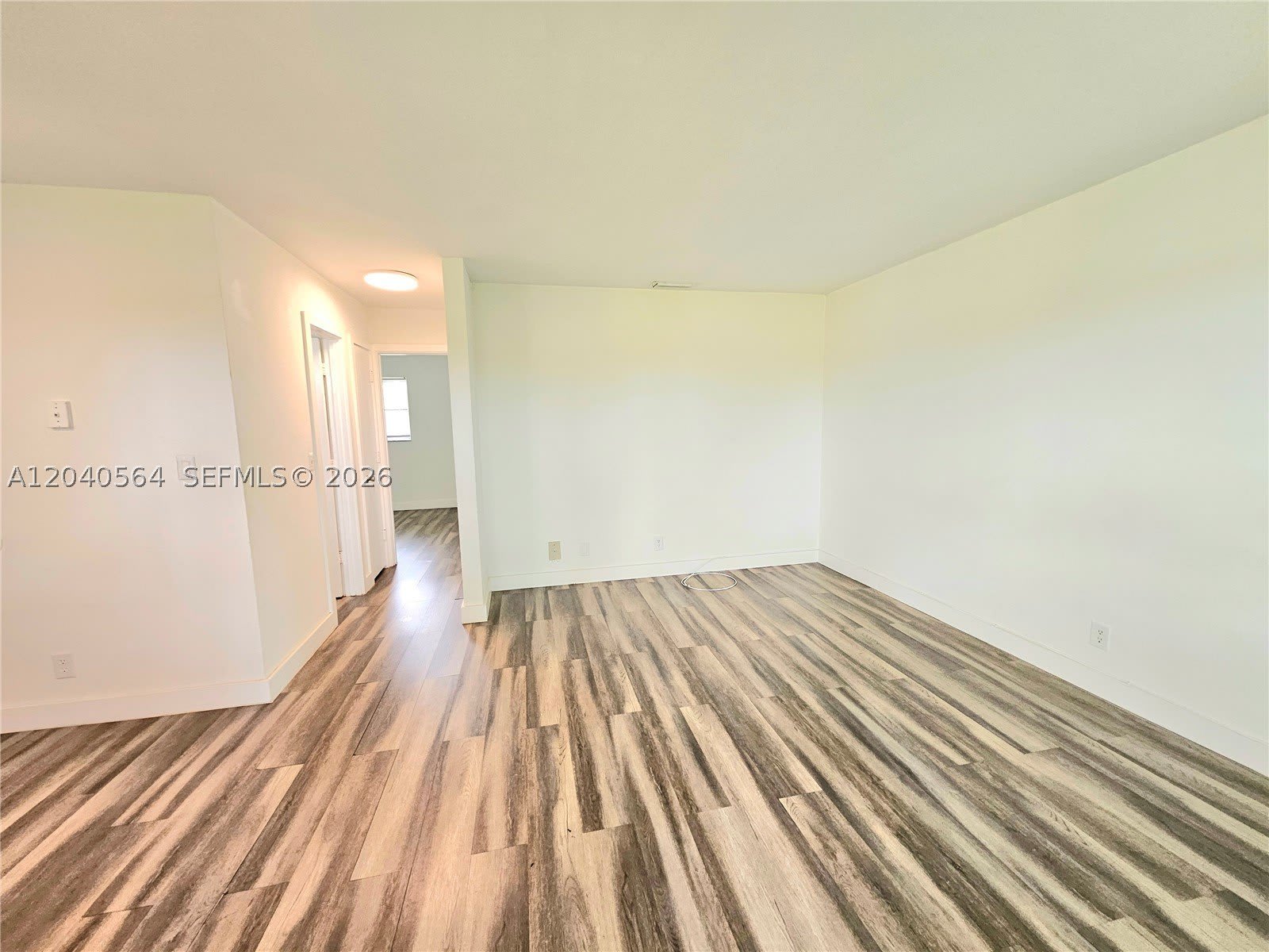 5180 NE 6th Ave – photo 5