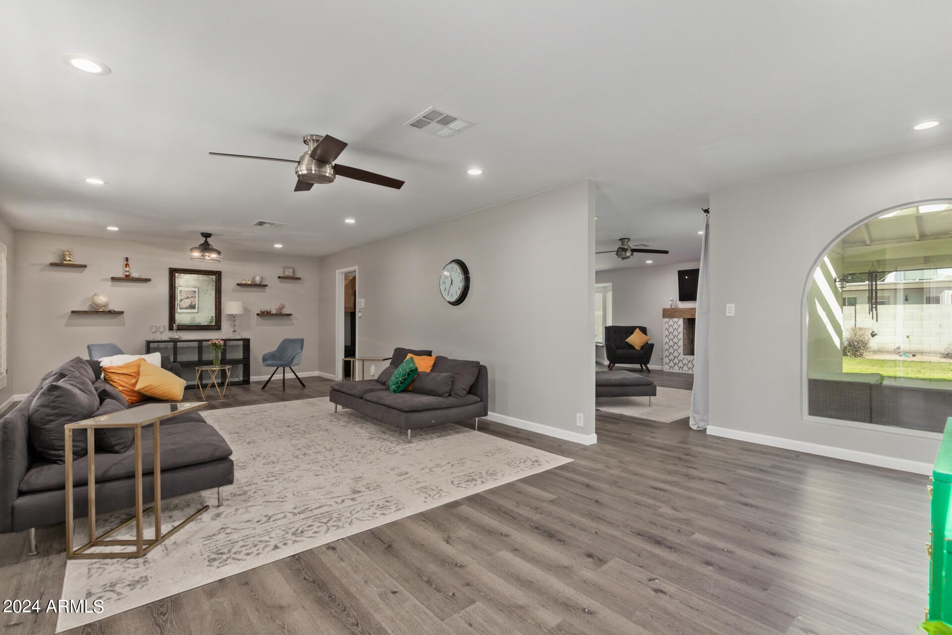 4912 E FRIESS Drive – photo 5