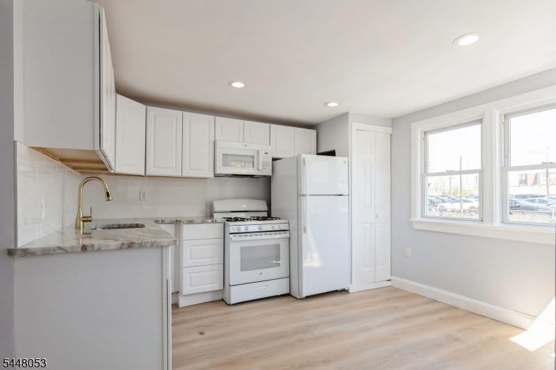12 Alva St – photo 2