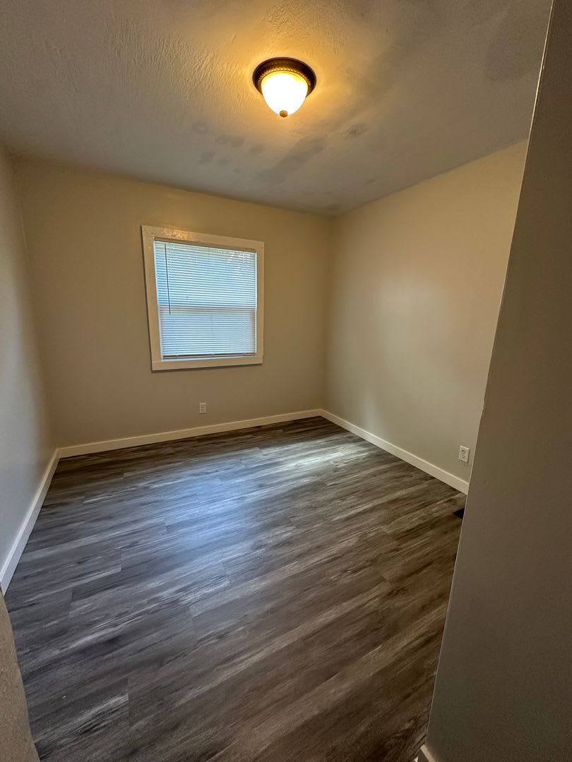 1547 32nd St. NE – photo 5