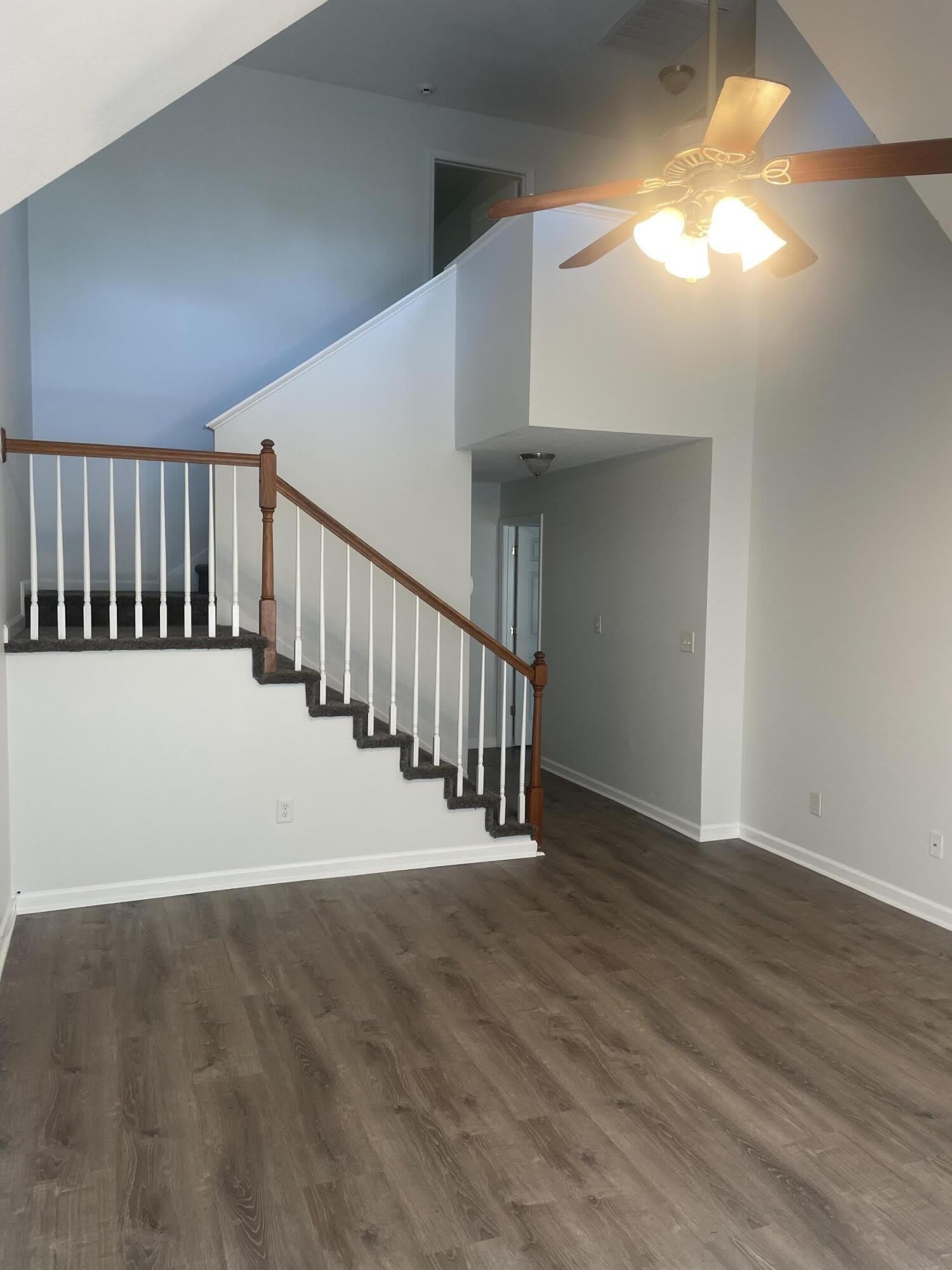 605 Goodale Lane – photo 2