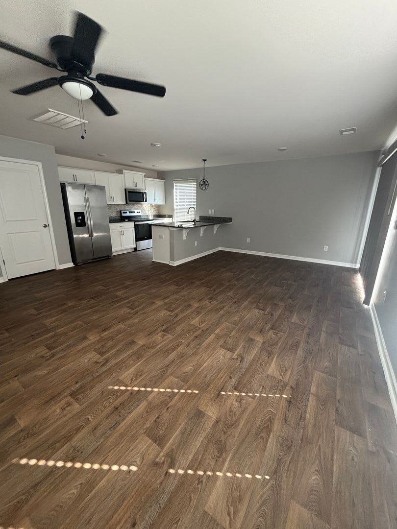 End Unit With Fenced In Back Yard – photo 2