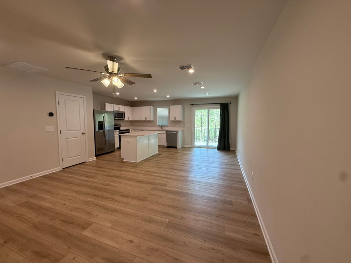 Modern 3-Bedroom Townhome in Arden Woods – photo 2