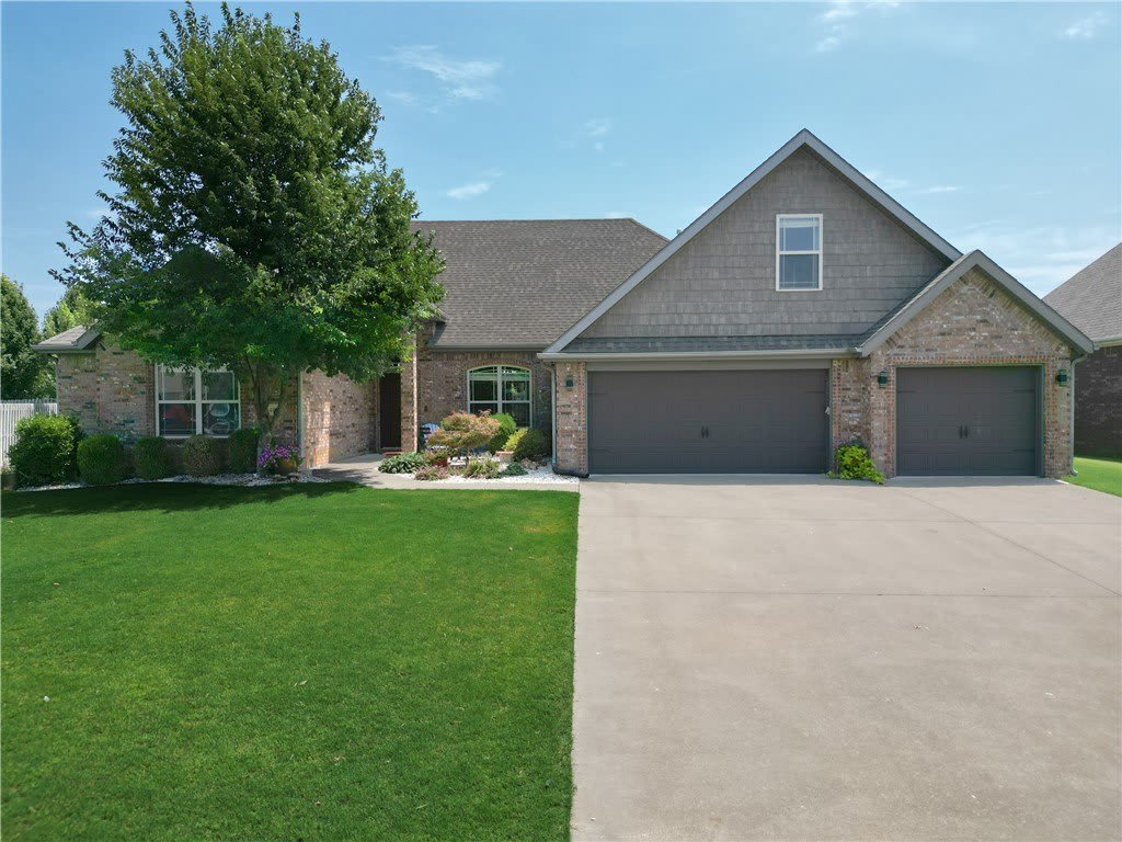 5401 61st Street – photo 1