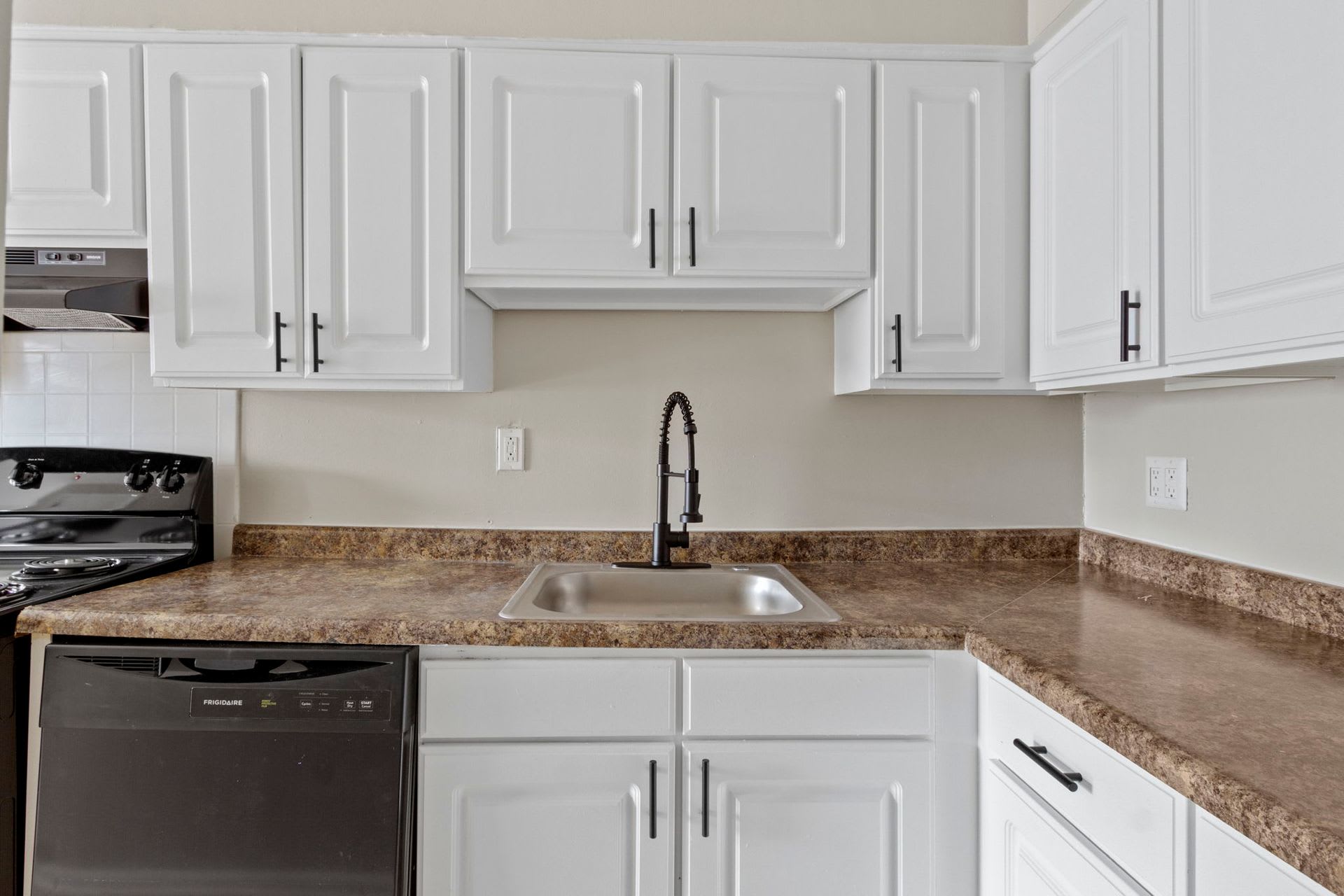The Prairies Apartment Homes – photo 4