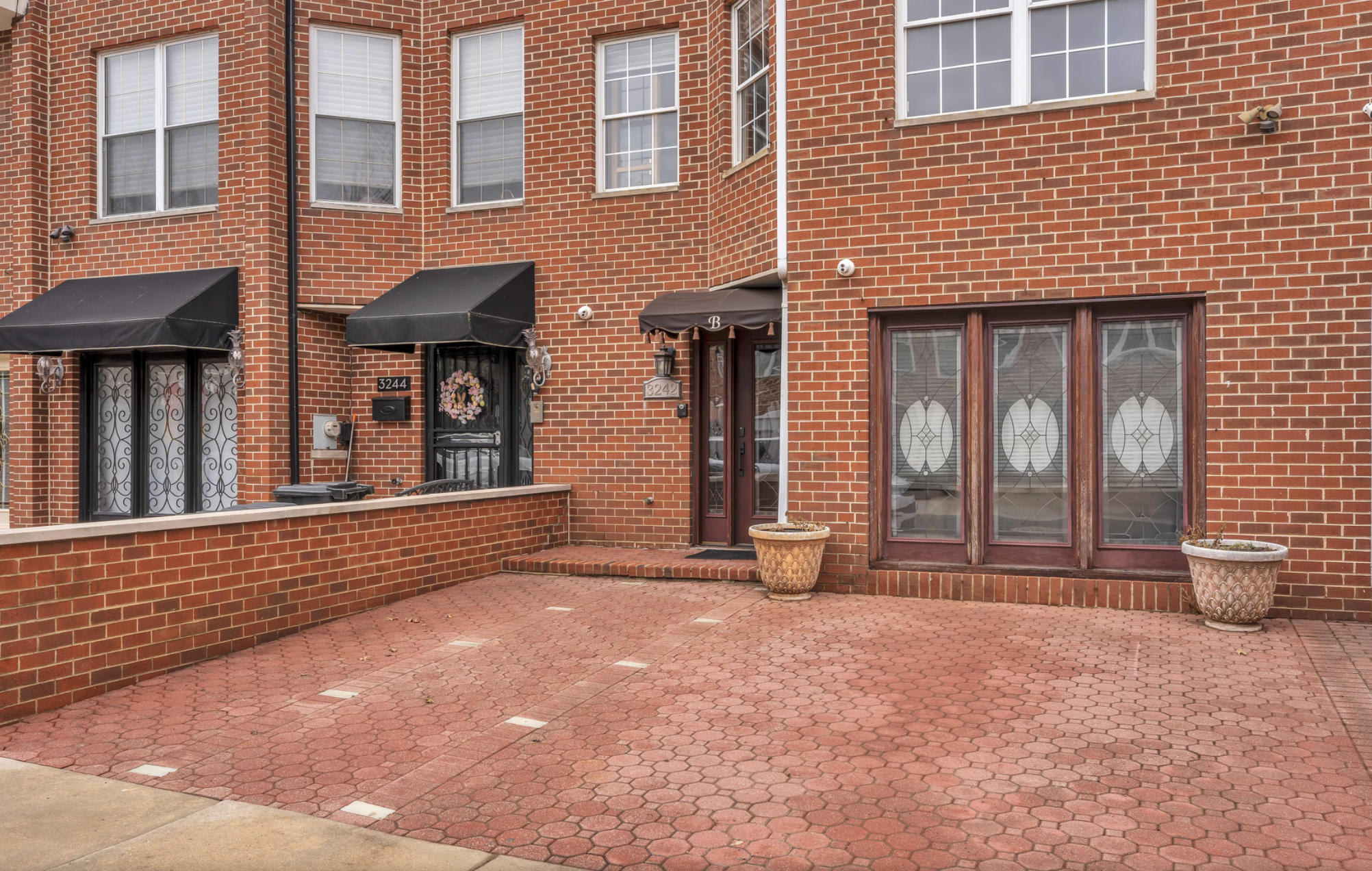 3242 South Sydenham Street – photo 3