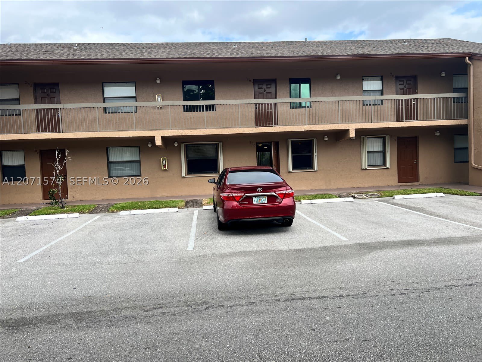 10005 Winding Lake Road – photo 1