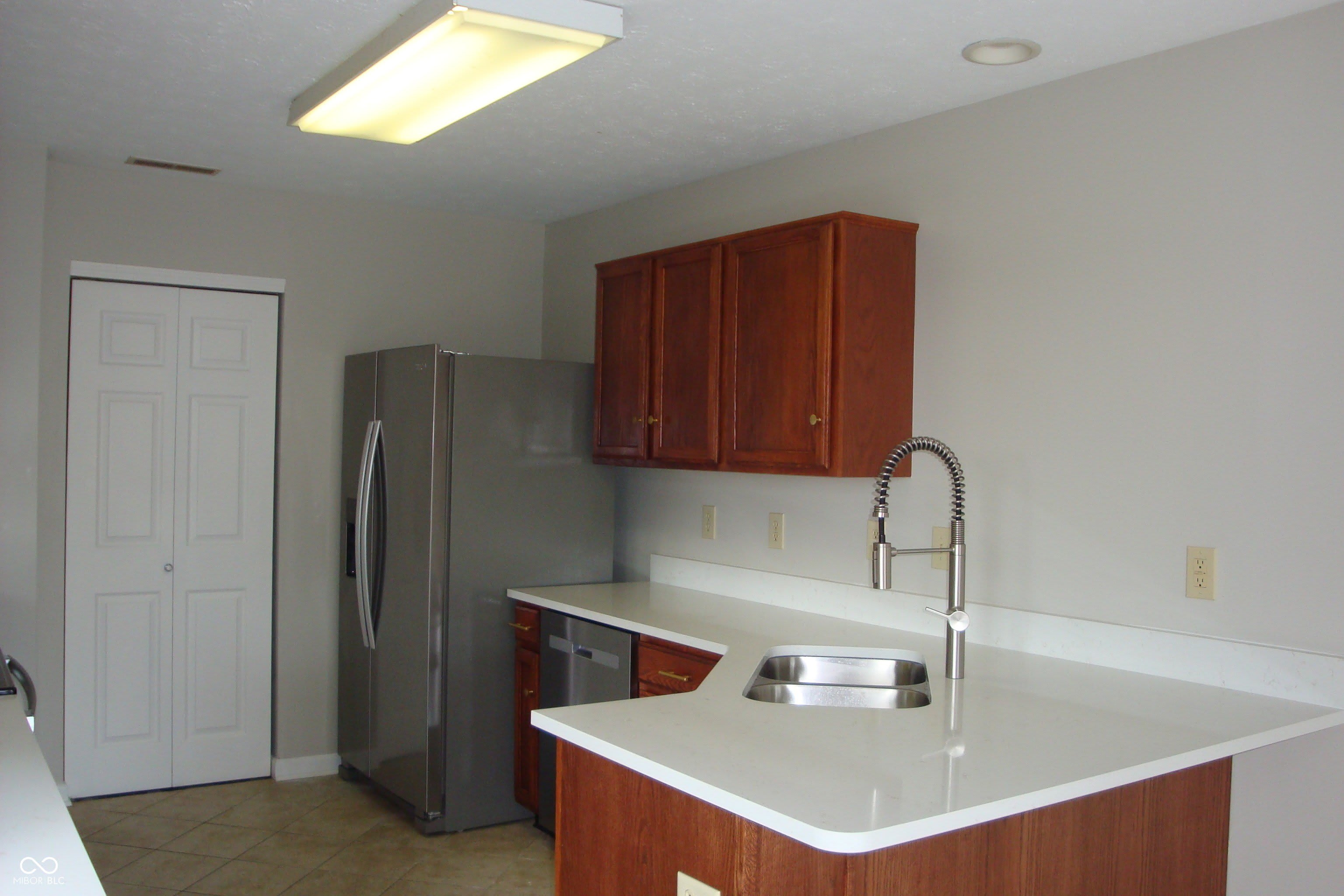 2477 Grand Fir Drive – photo 4